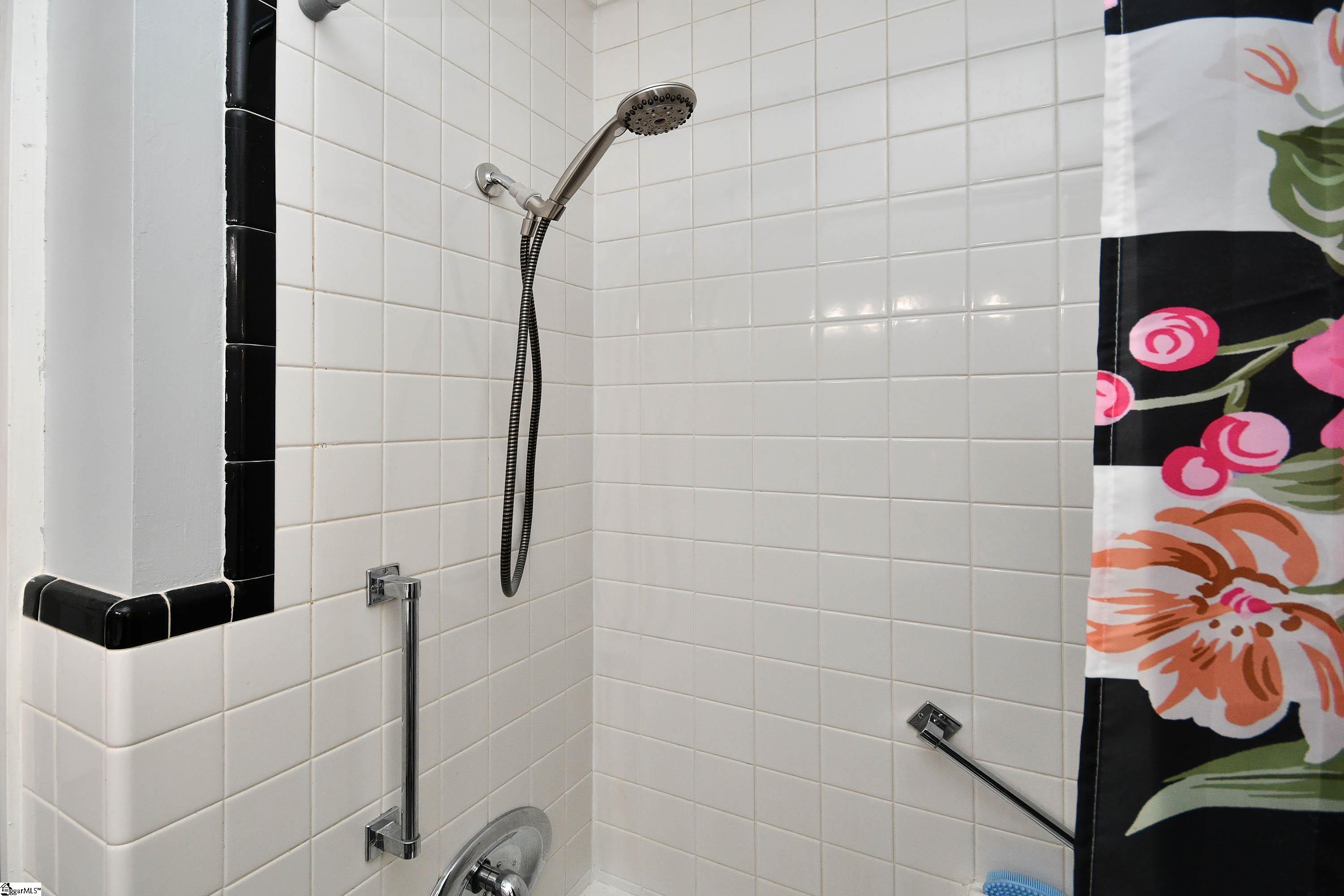 303 Tanglewood Drive Property Photo 27