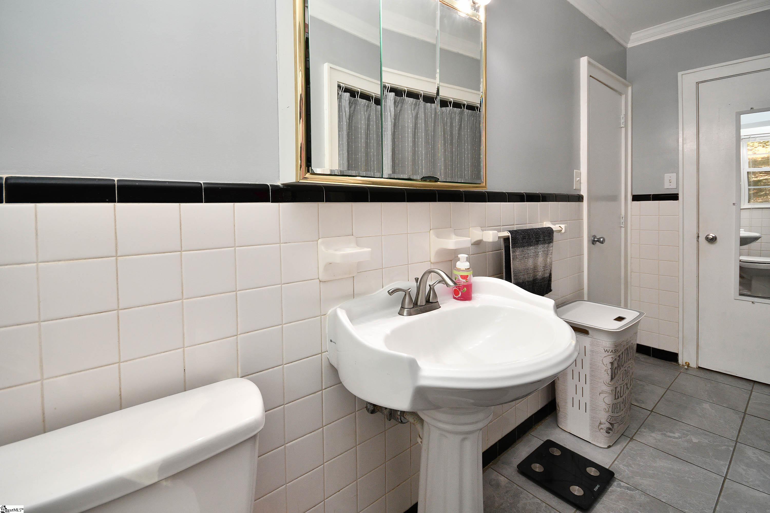 303 Tanglewood Drive Property Photo 28