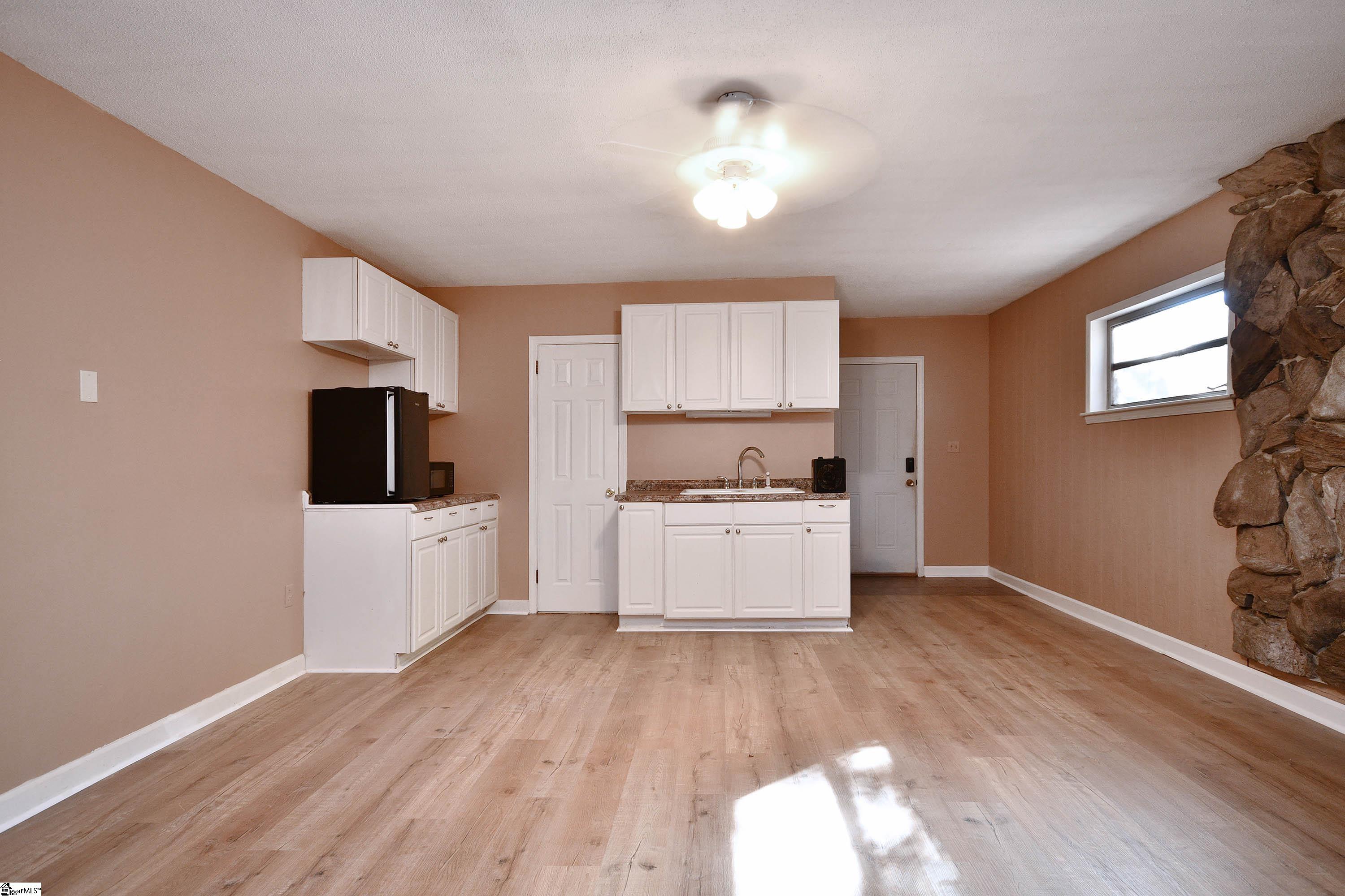 303 Tanglewood Drive Property Photo 37