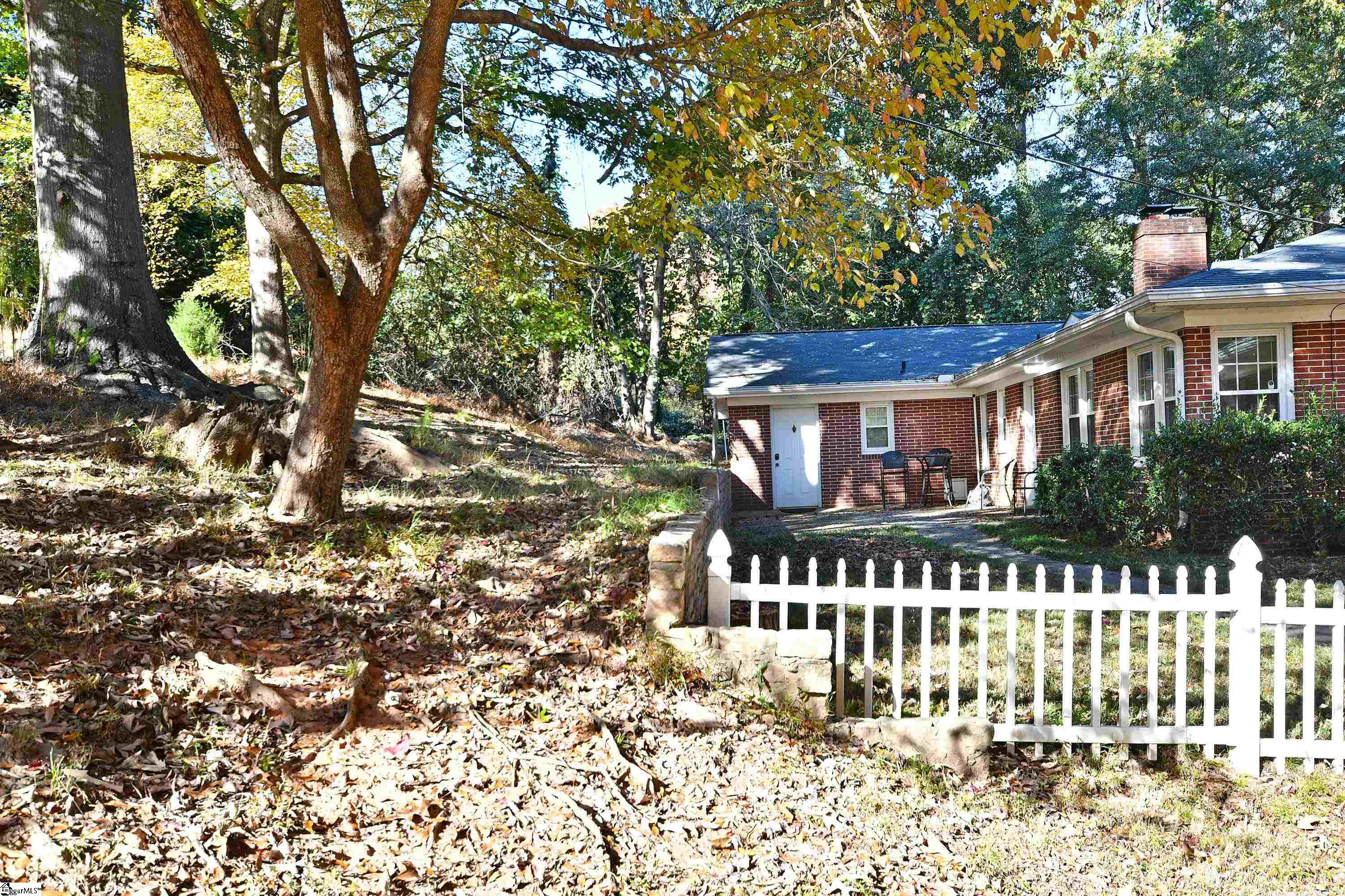 303 Tanglewood Drive Property Photo 43