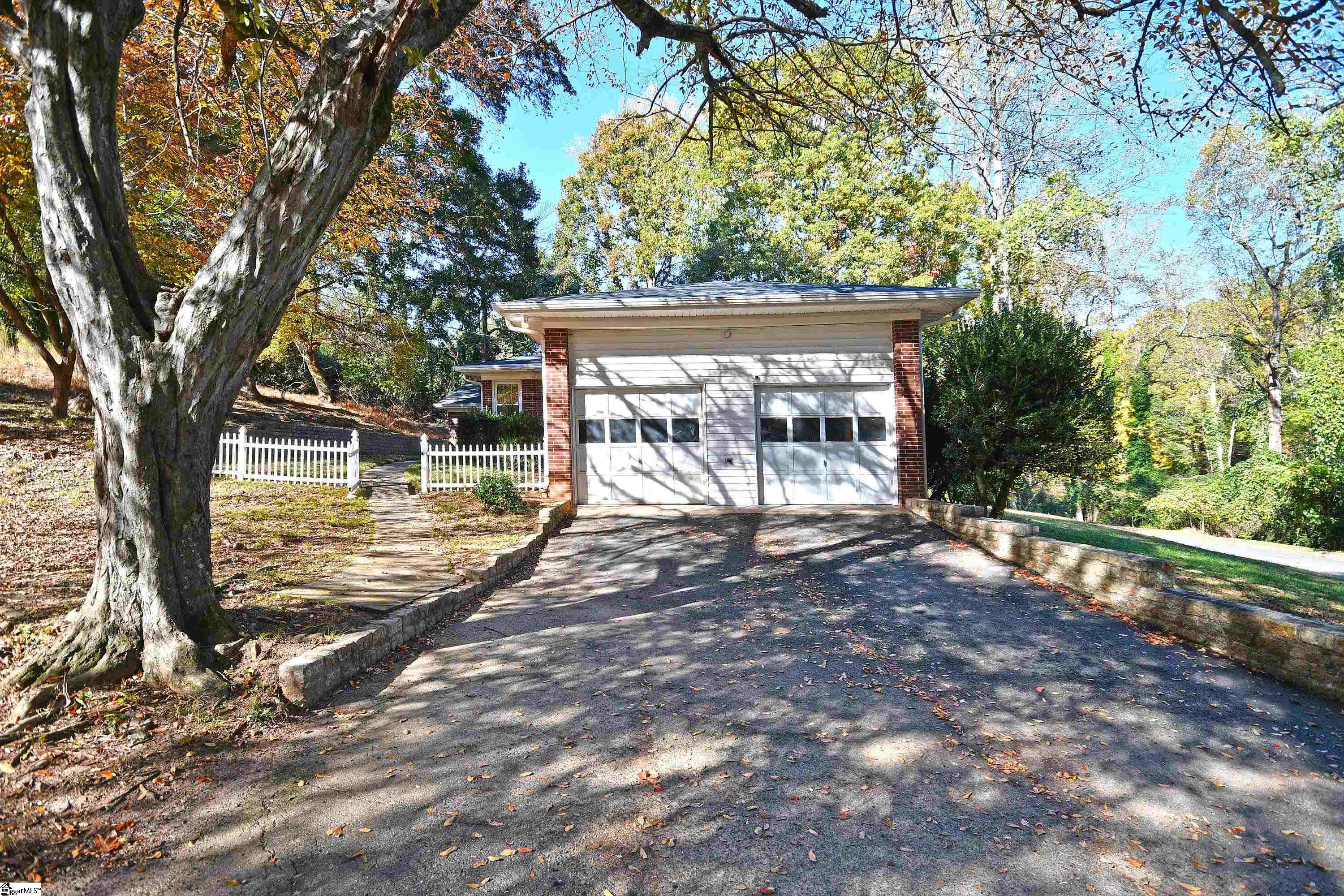 303 Tanglewood Drive Property Photo 44