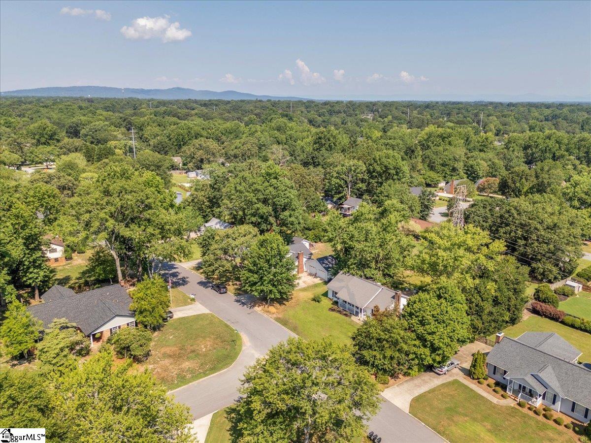 107 Gray Fox Square Property Photo 19