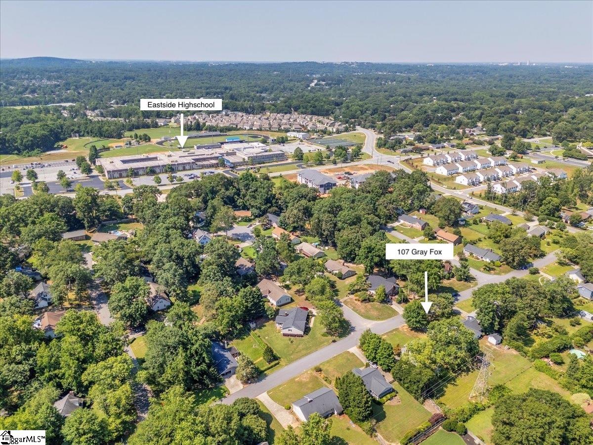 107 Gray Fox Square Property Photo 26