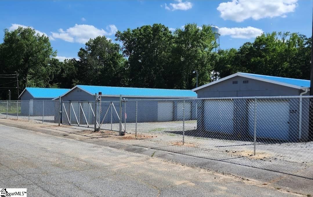 702 Anderson Street Property Photo 1