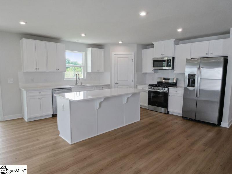 1573969 Property Photo 2