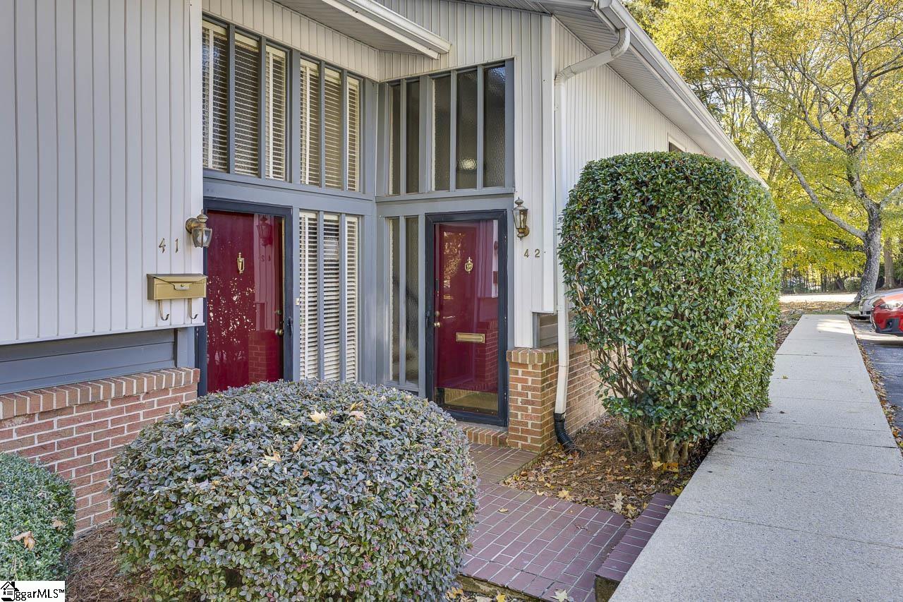 42 Briarglen Place Property Photo 1