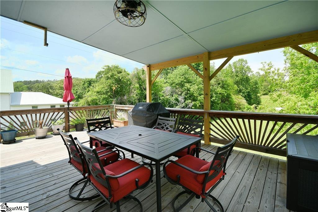 136 Harbert Park Circle Property Photo 17