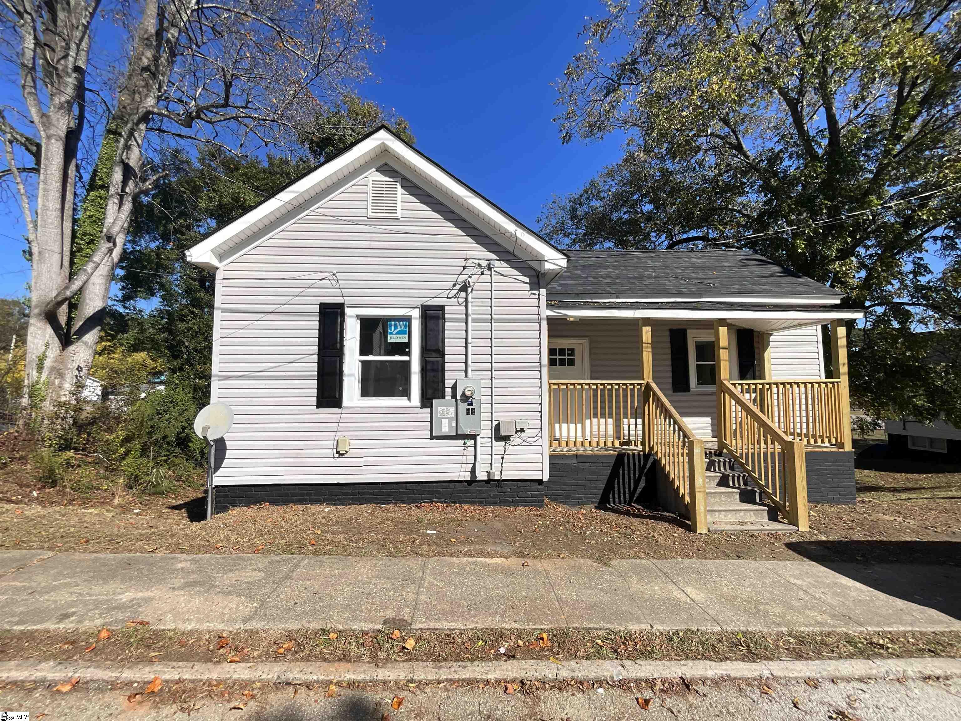 505 E Robinson Street Property Photo 1