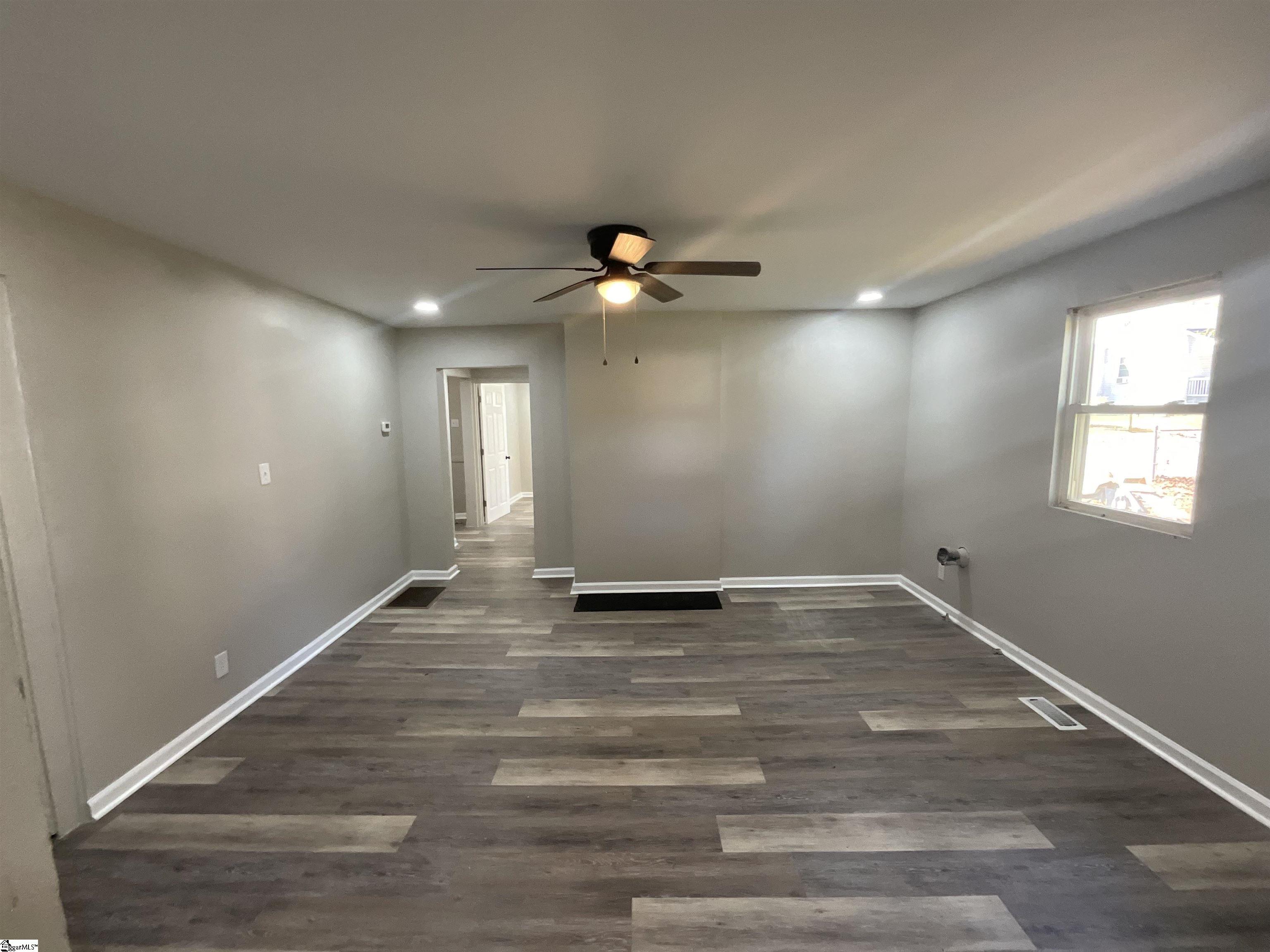 505 E Robinson Street Property Photo 5