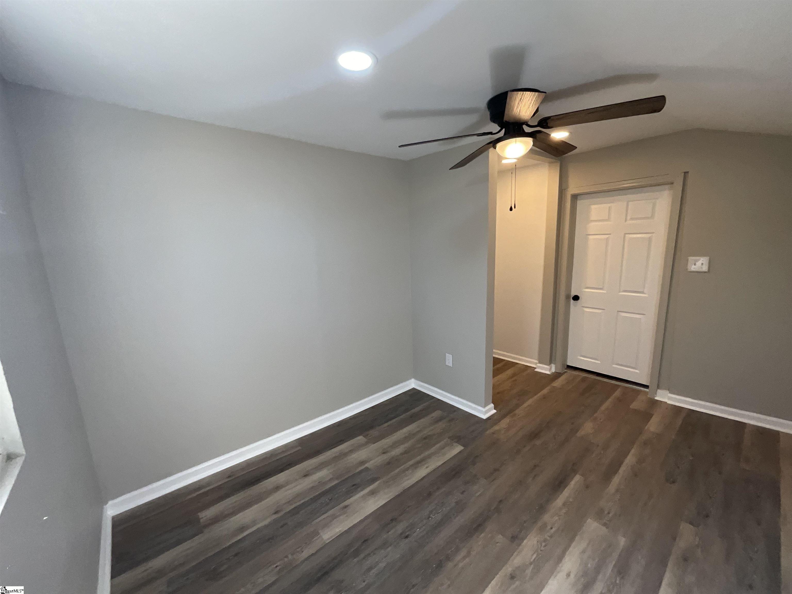 505 E Robinson Street Property Photo 16
