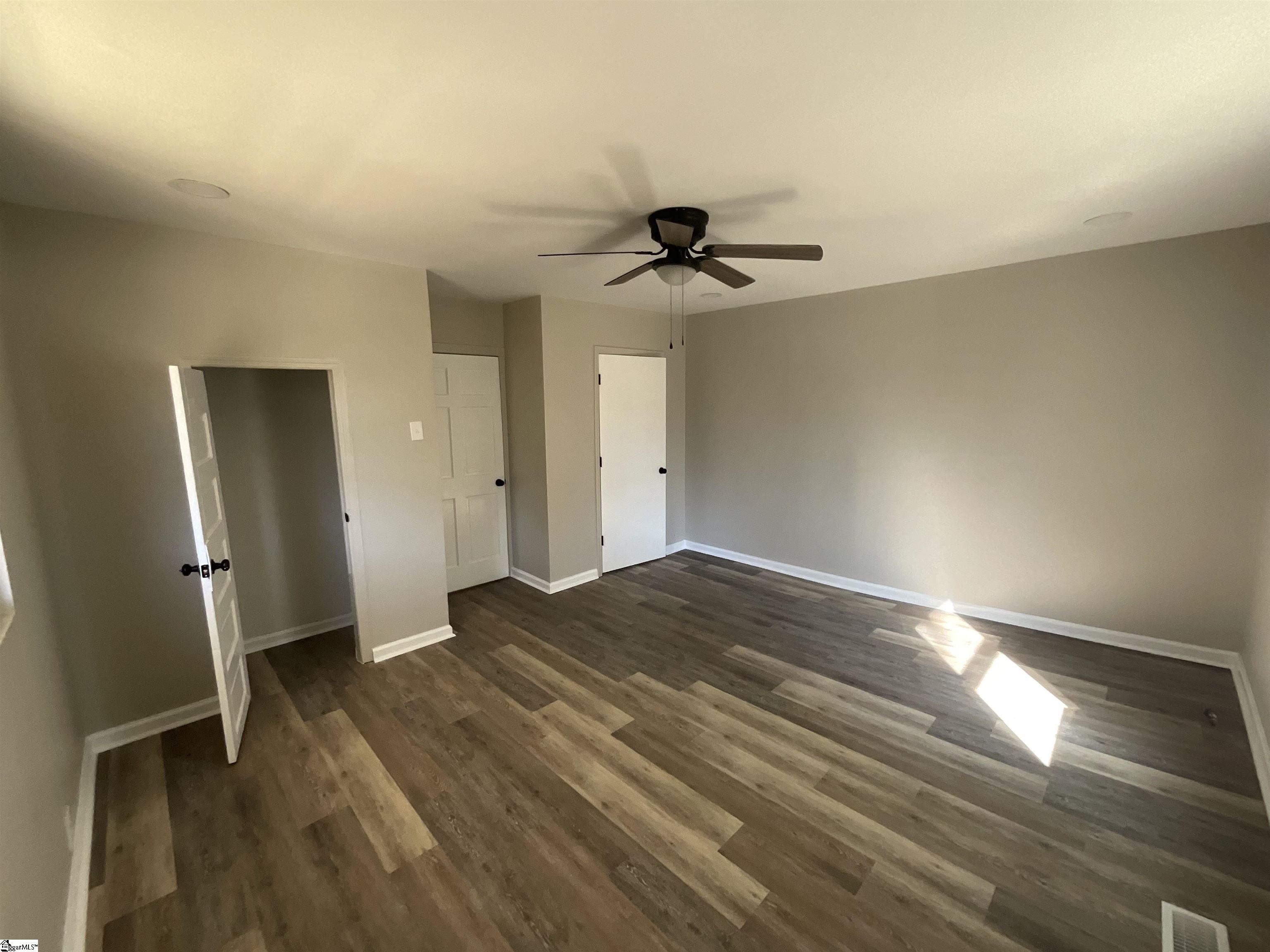 505 E Robinson Street Property Photo 17