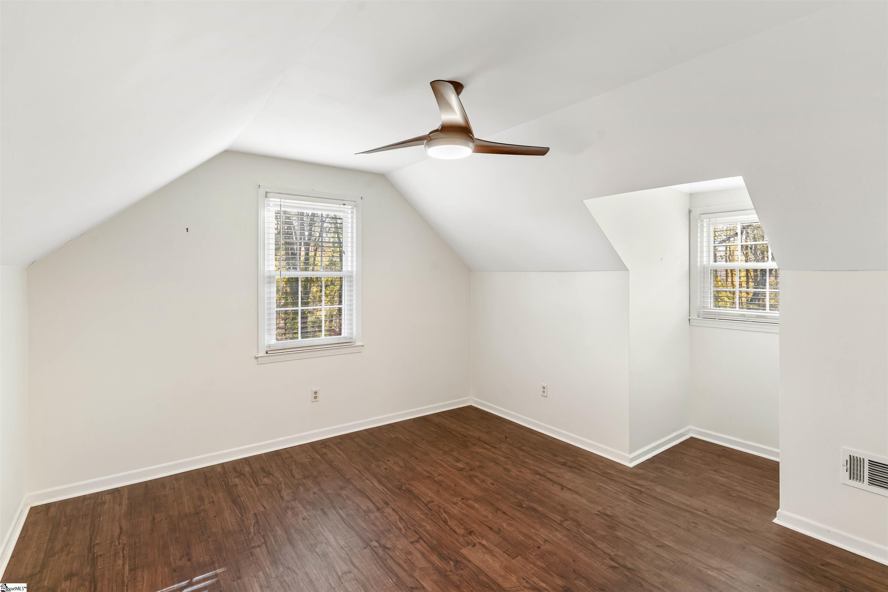 112 Stephens Circle Property Photo 31