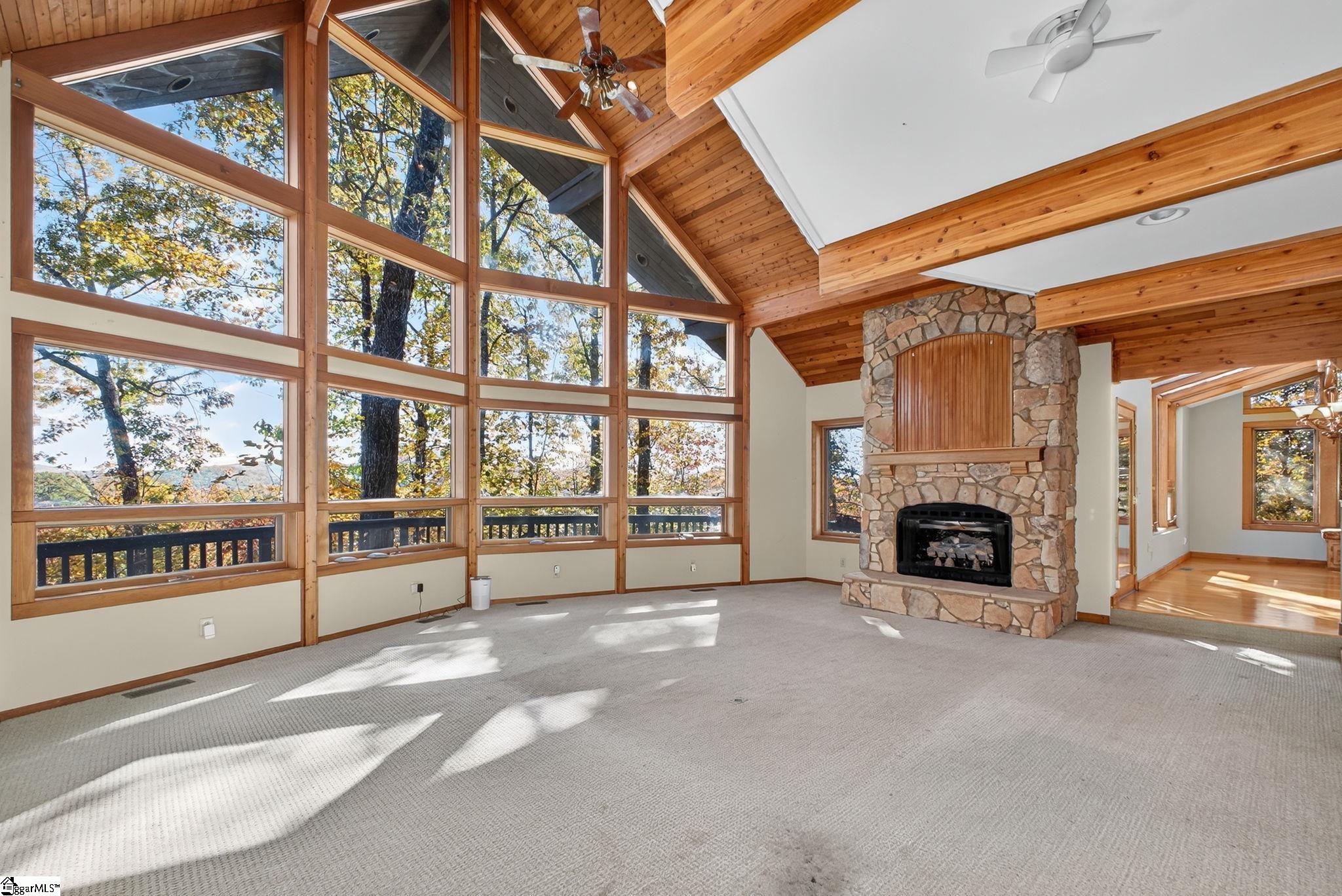 2 Deep Notch Way Property Photo 3