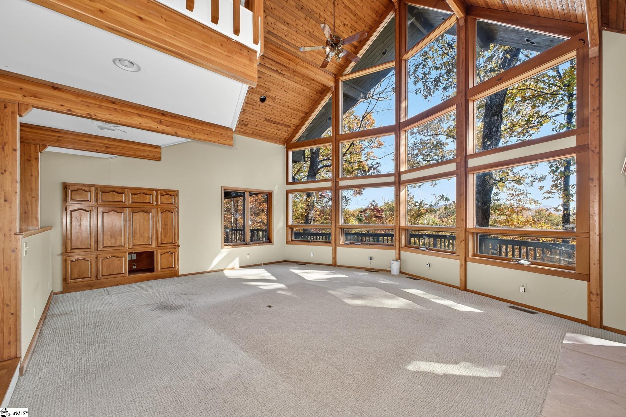 2 Deep Notch Way Property Photo 8