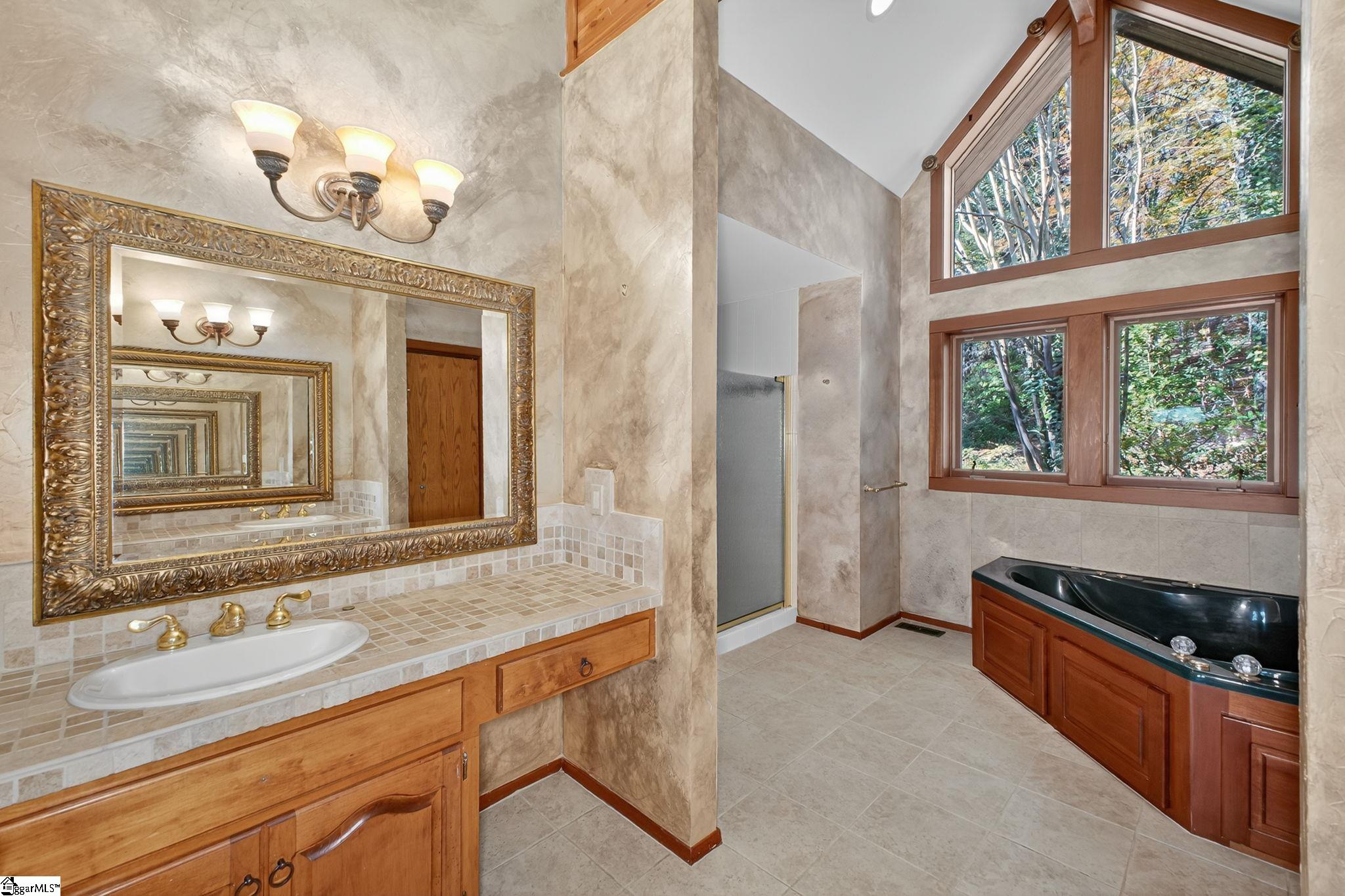 2 Deep Notch Way Property Photo 23