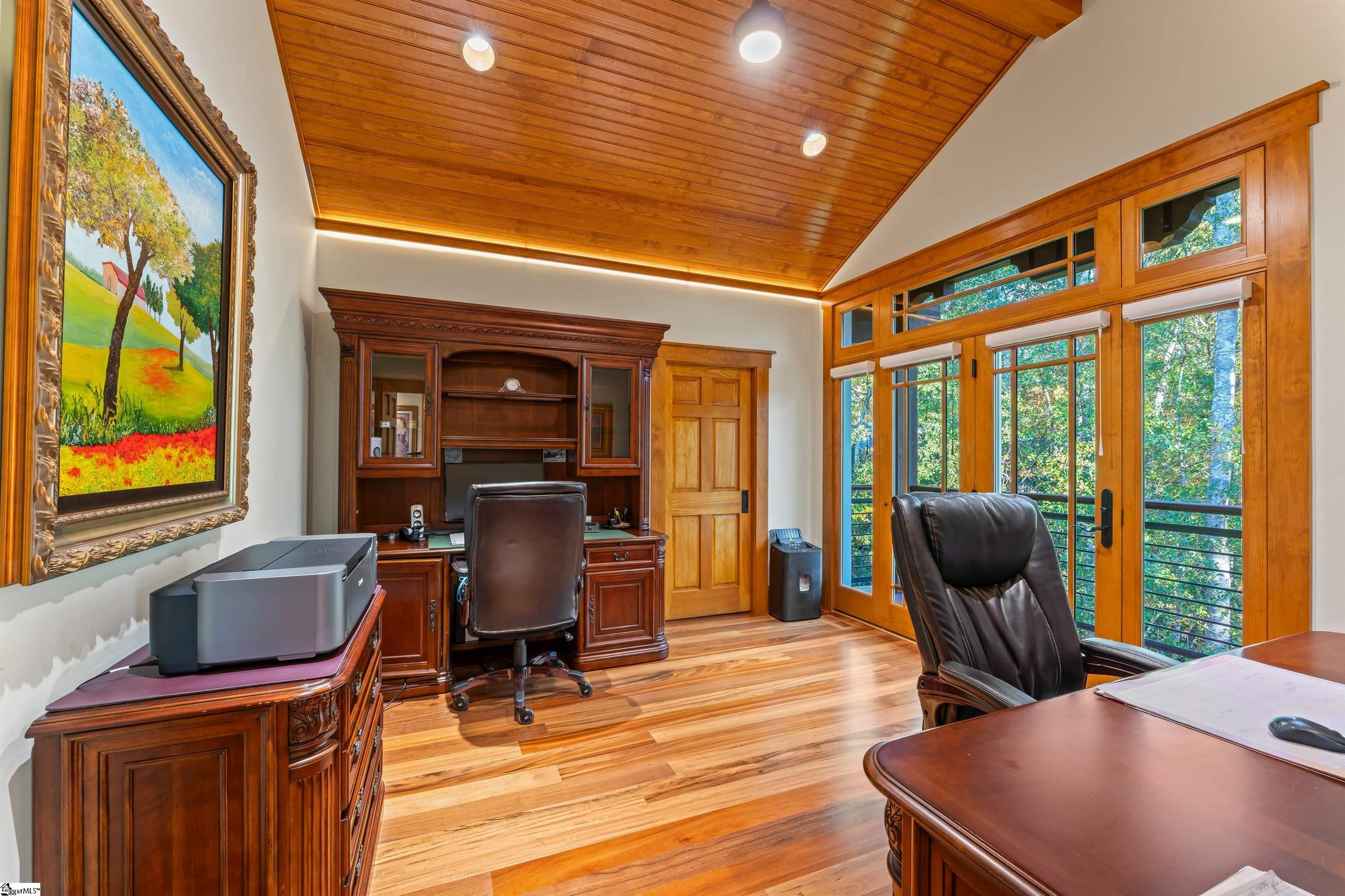 1574544 Property Photo 23