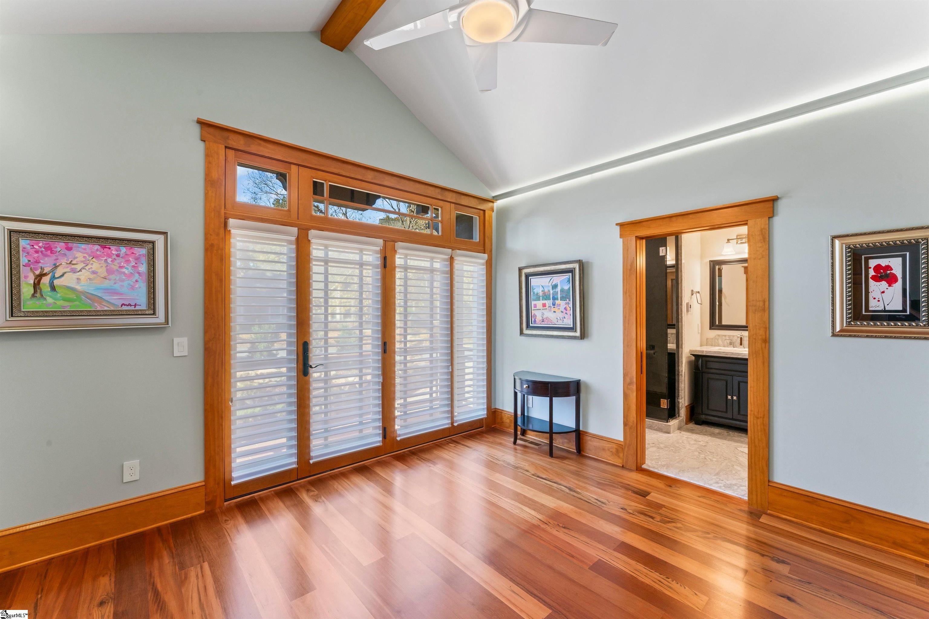 1574544 Property Photo 25