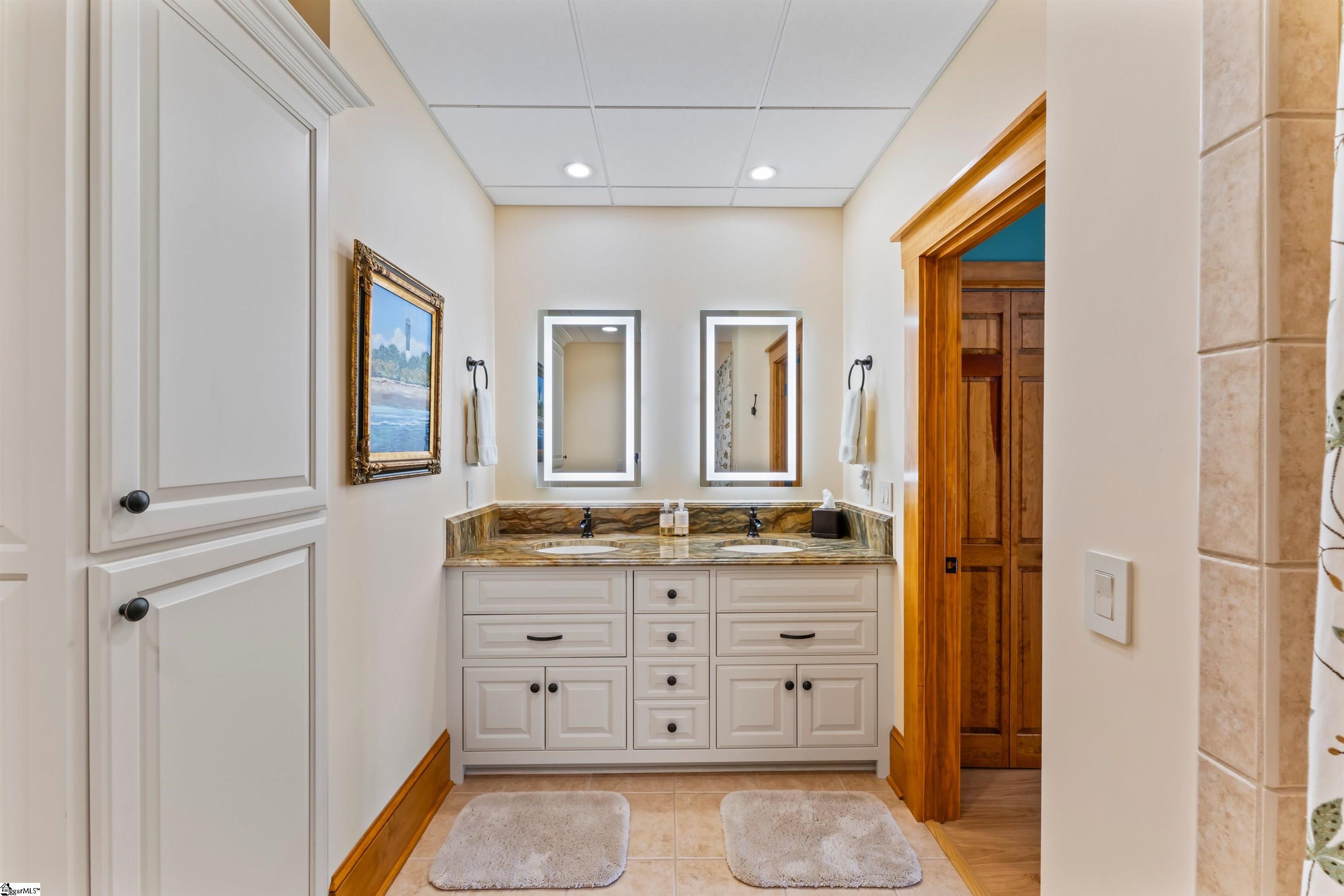 1574544 Property Photo 32