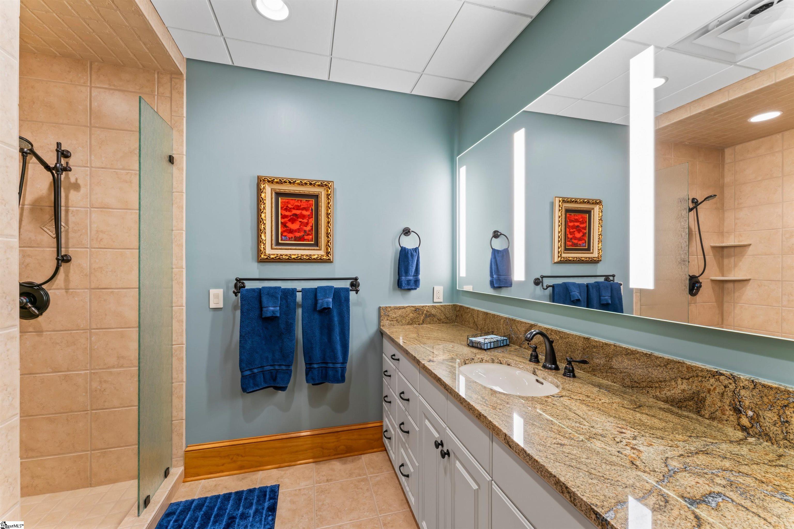 1574544 Property Photo 33