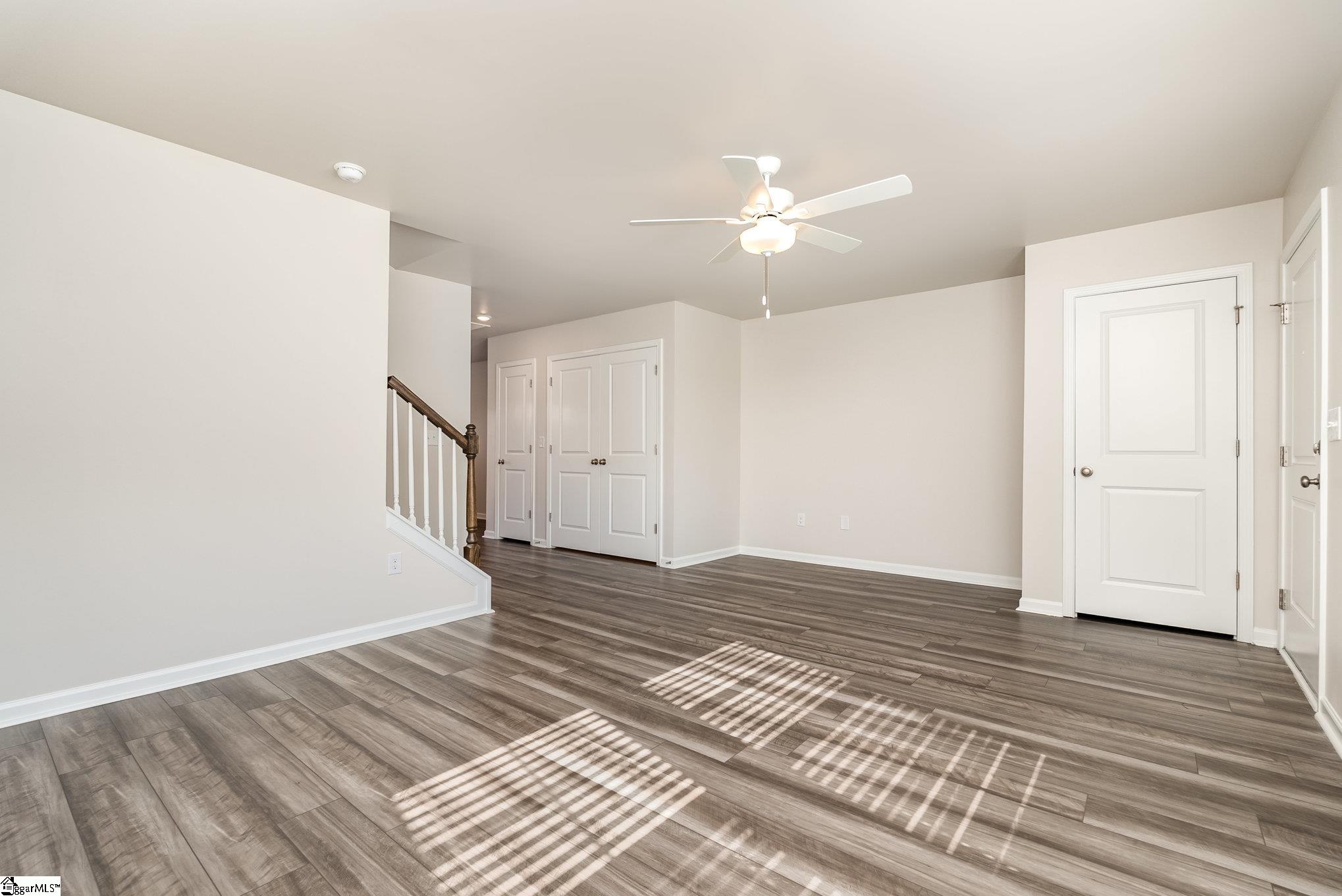 643 Blossom Run Property Photo 4