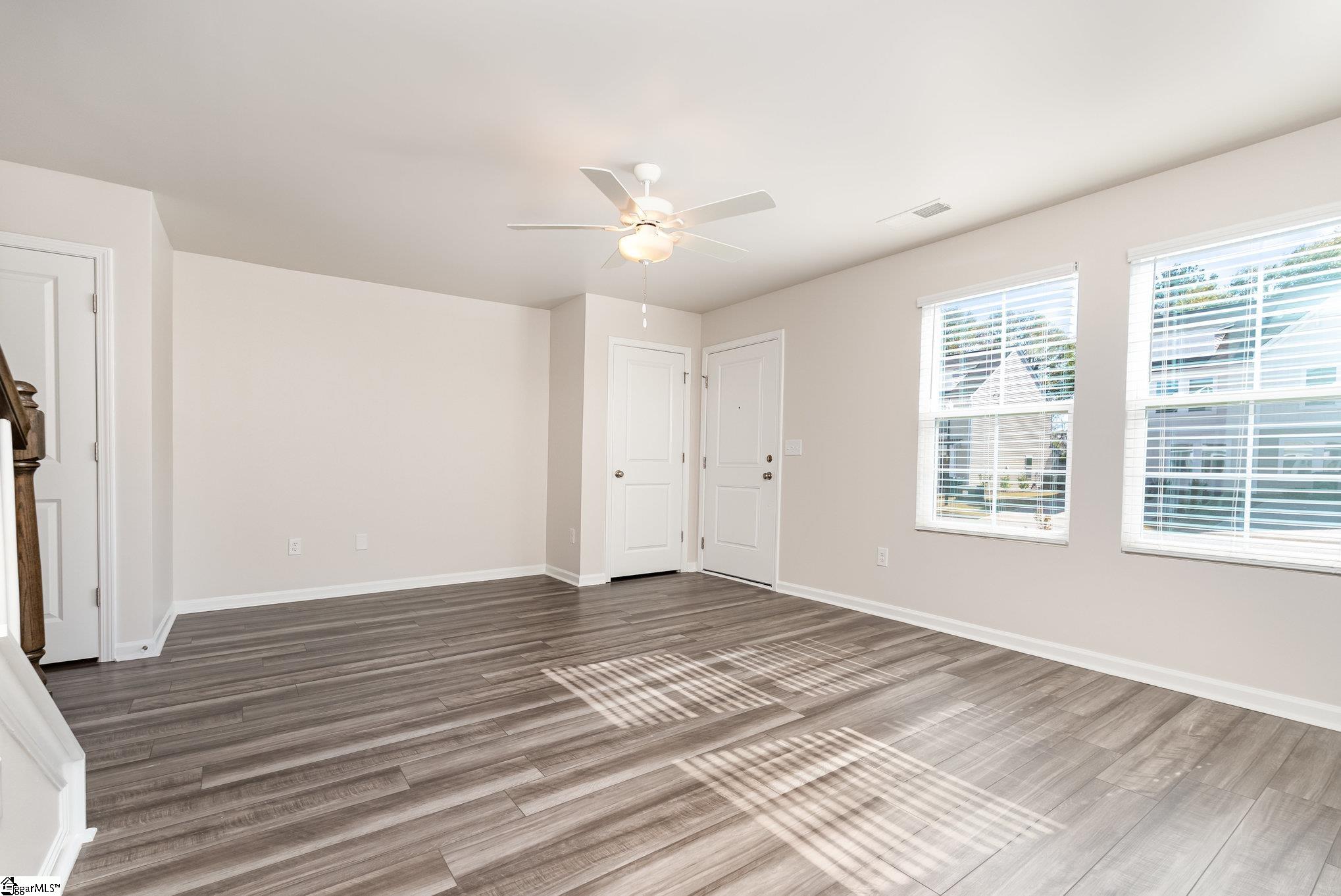 643 Blossom Run Property Photo 5