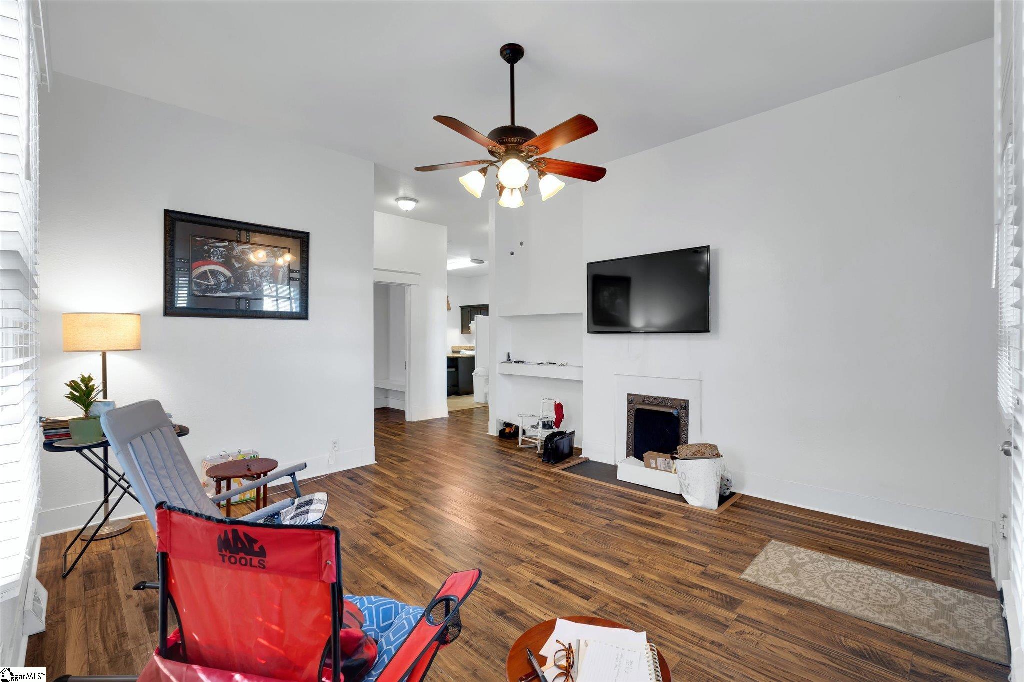609 Fair Street Property Photo 6
