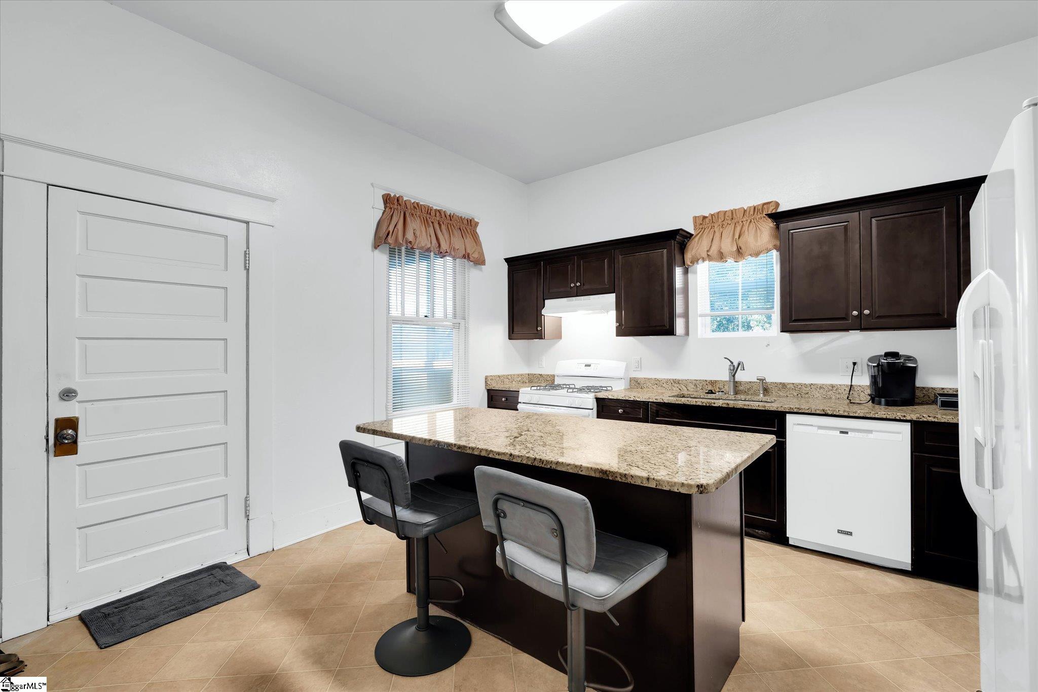 609 Fair Street Property Photo 7