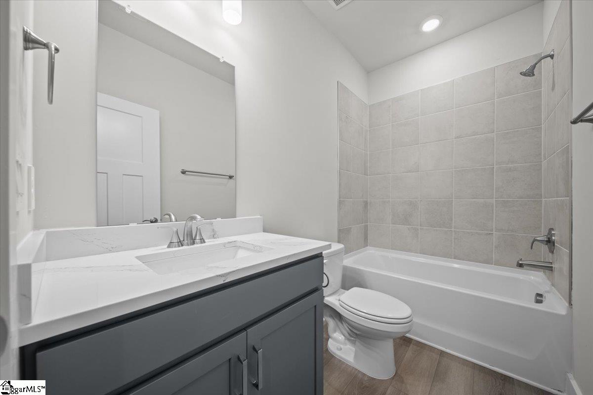 504 Tilson Road Property Photo 13