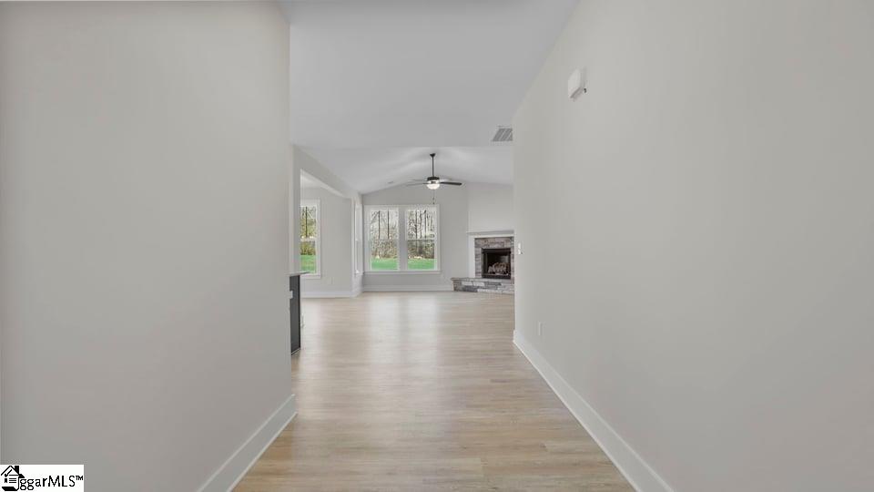 563 Winstone Trail Property Photo 5