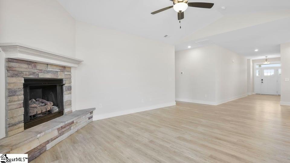 563 Winstone Trail Property Photo 13