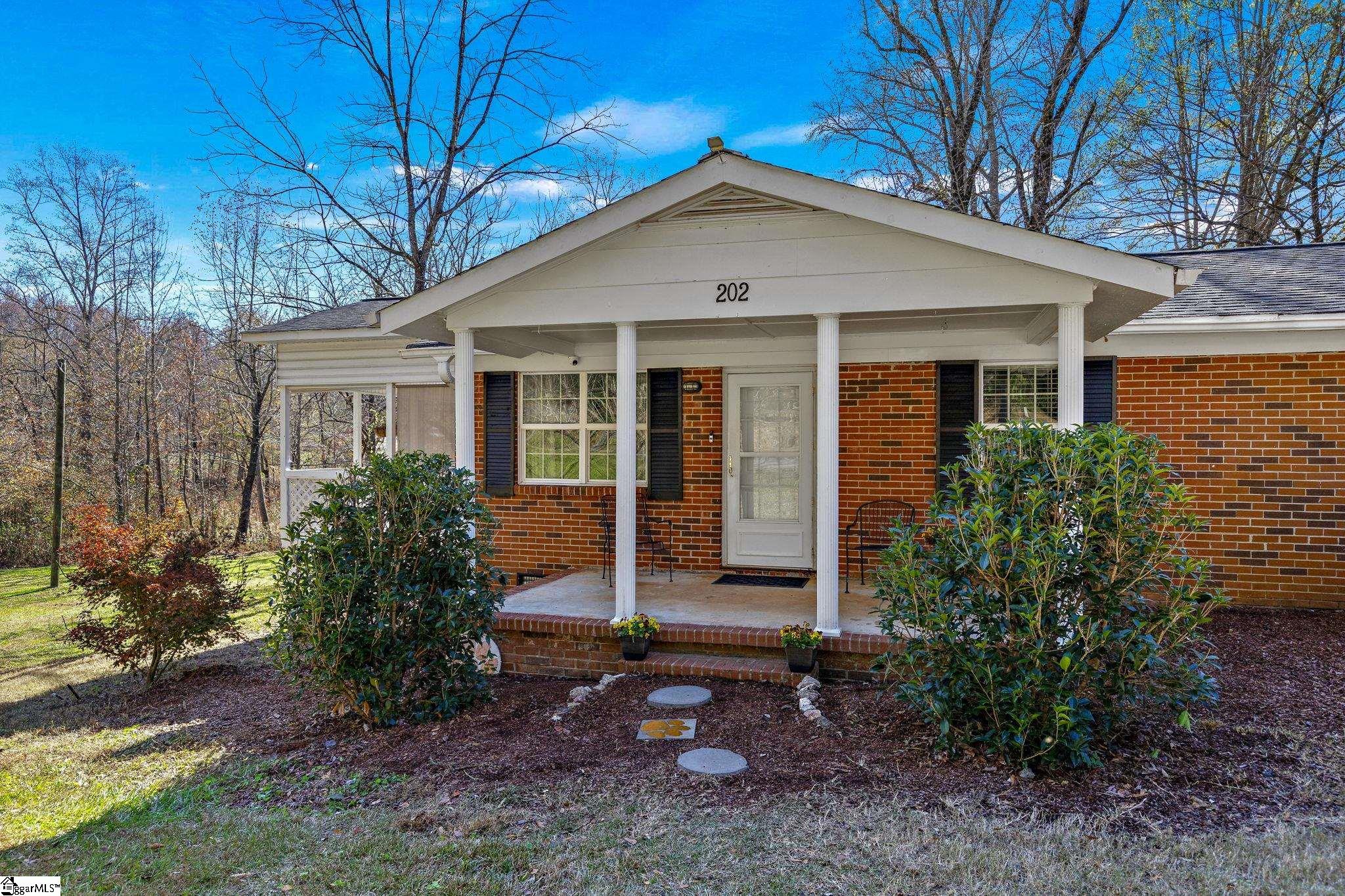 202 Cove Creek Road Property Photo 6