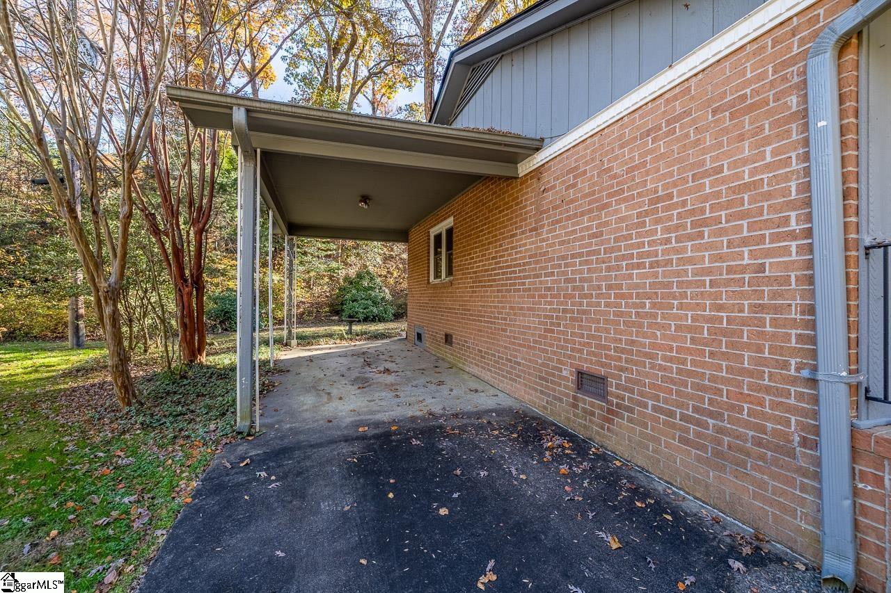 1 B Heritage Court Property Photo 18