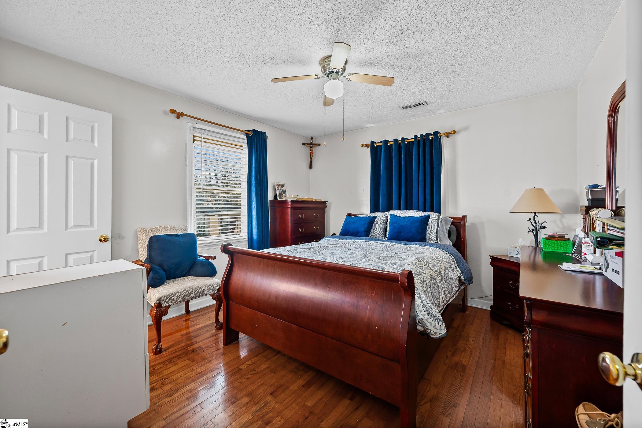 9 Michael Drive Property Photo 8