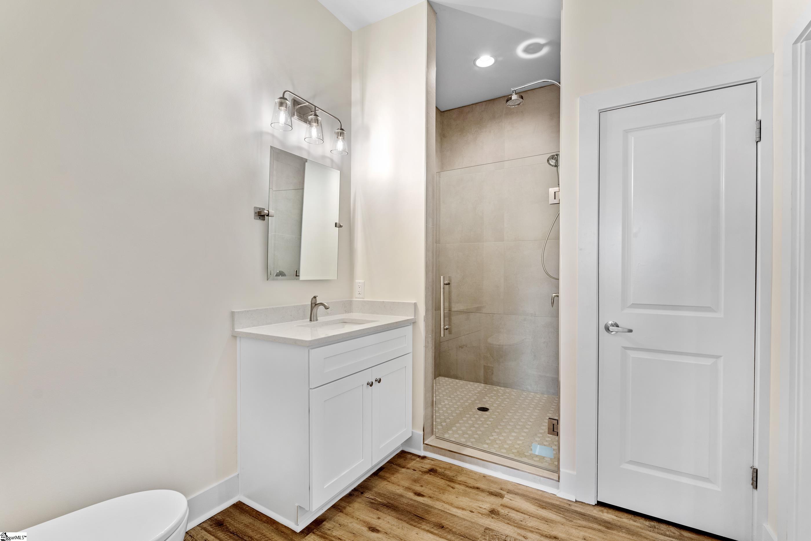 98 E Mcbee Avenue Property Photo 22