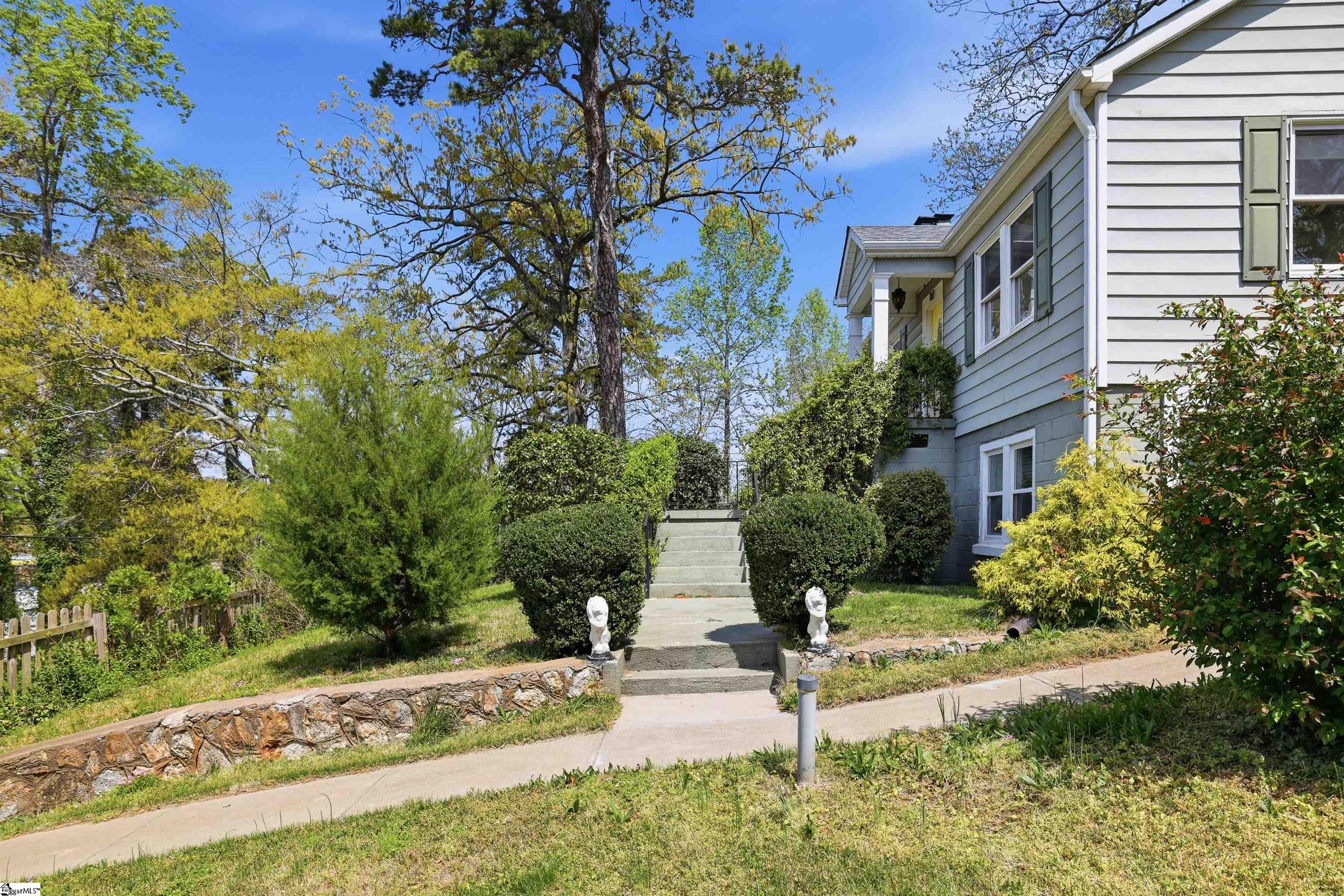 107 Haviland Avenue Property Photo 4