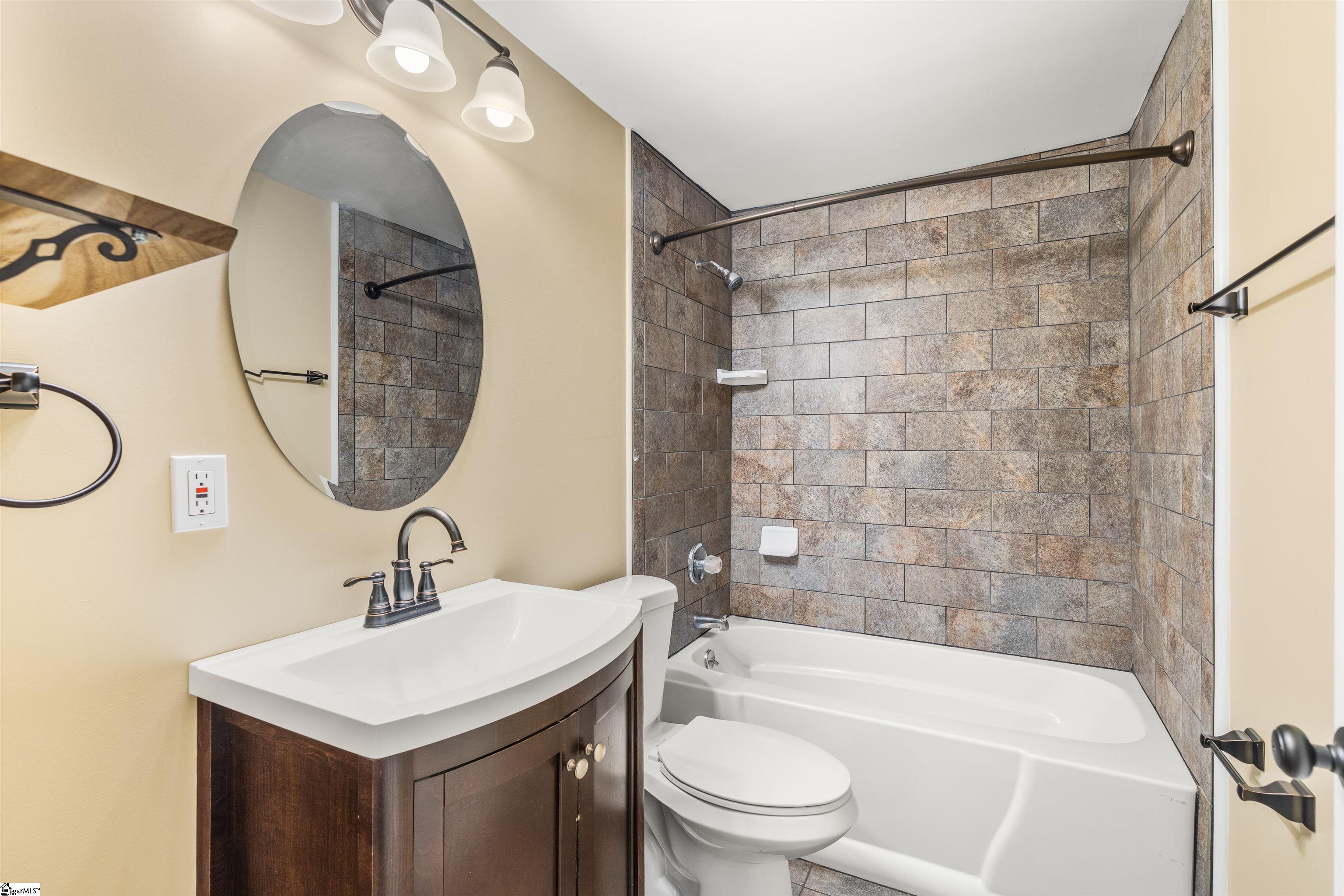107 Haviland Avenue Property Photo 34