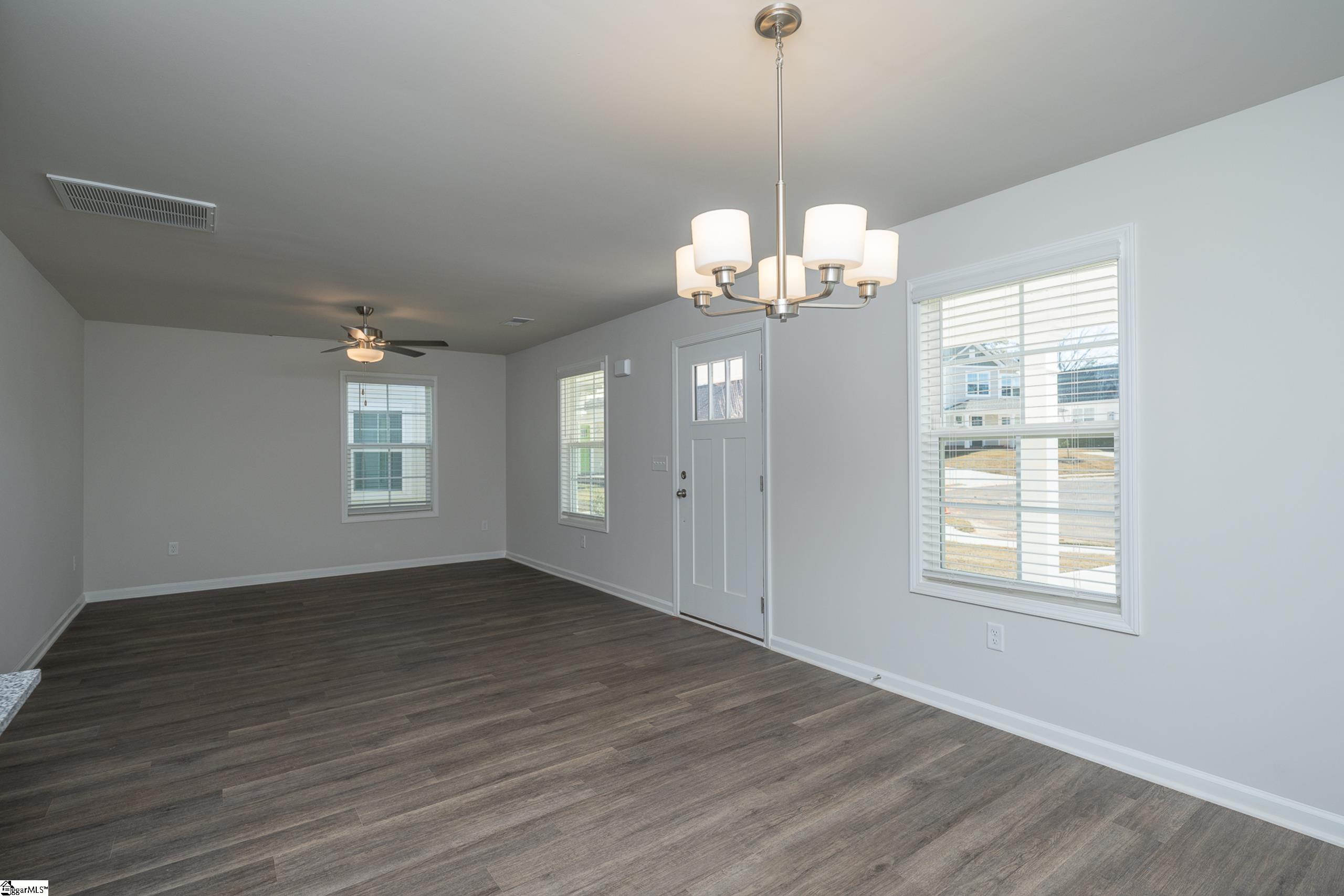 221 Waltham Court Property Photo 4