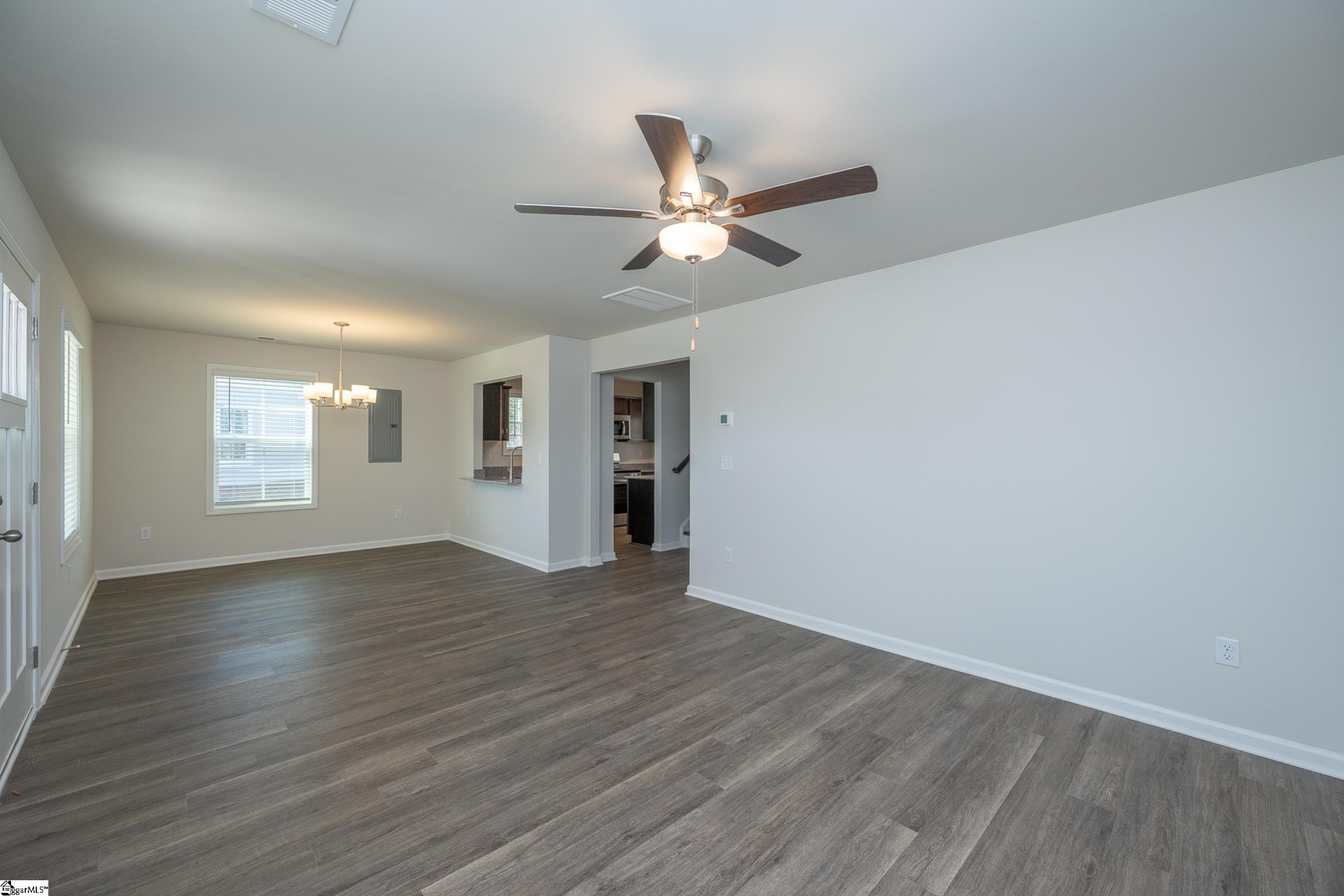 221 Waltham Court Property Photo 6