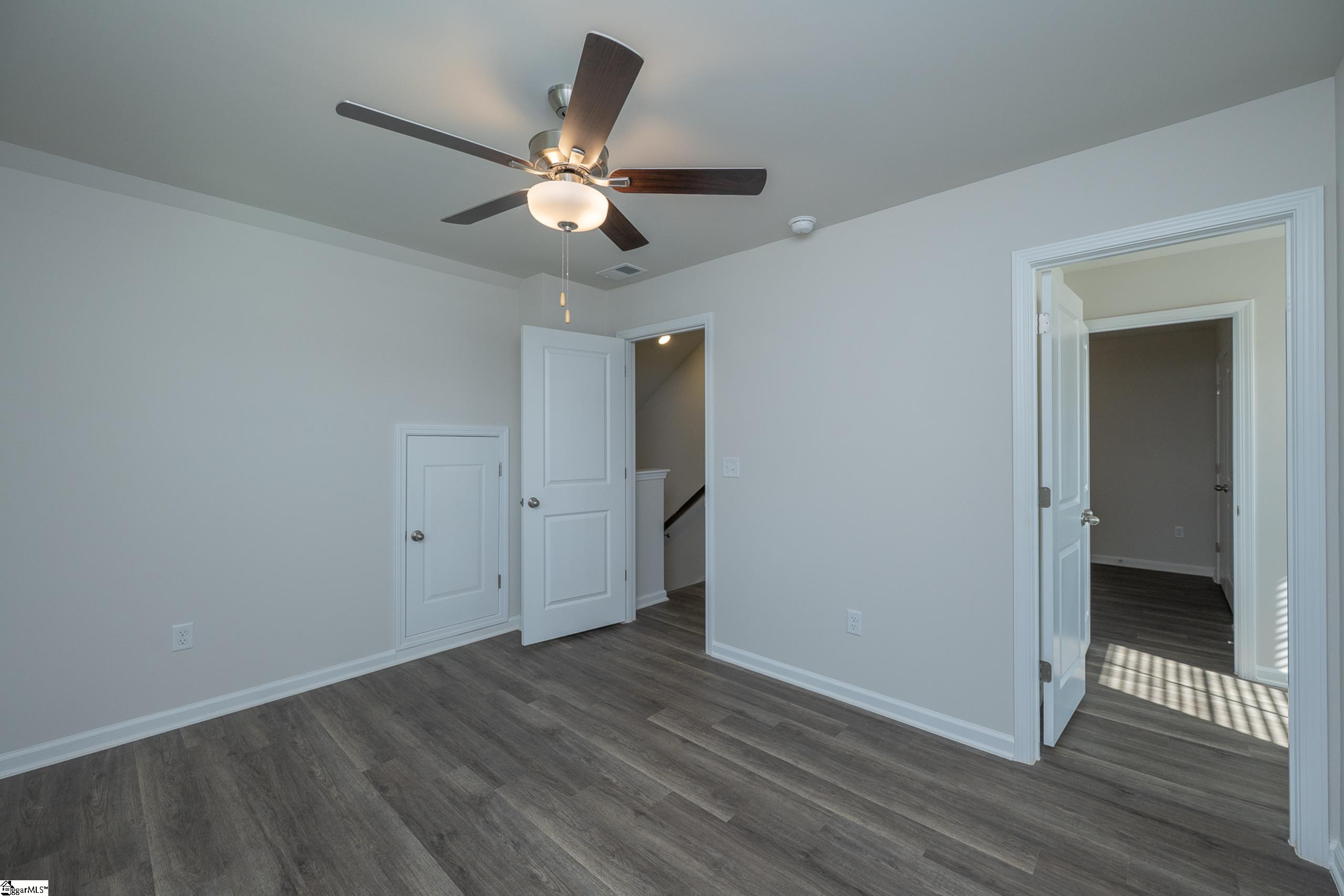 221 Waltham Court Property Photo 17