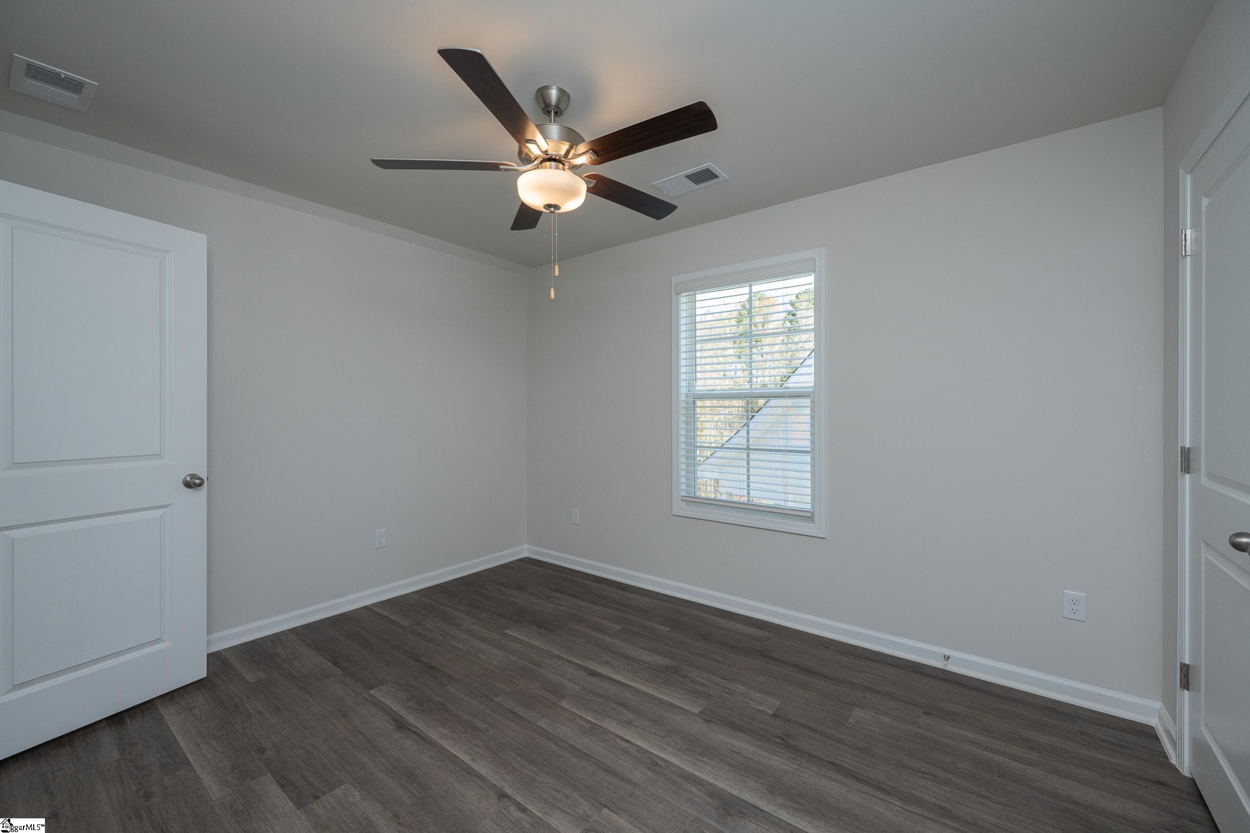 221 Waltham Court Property Photo 23