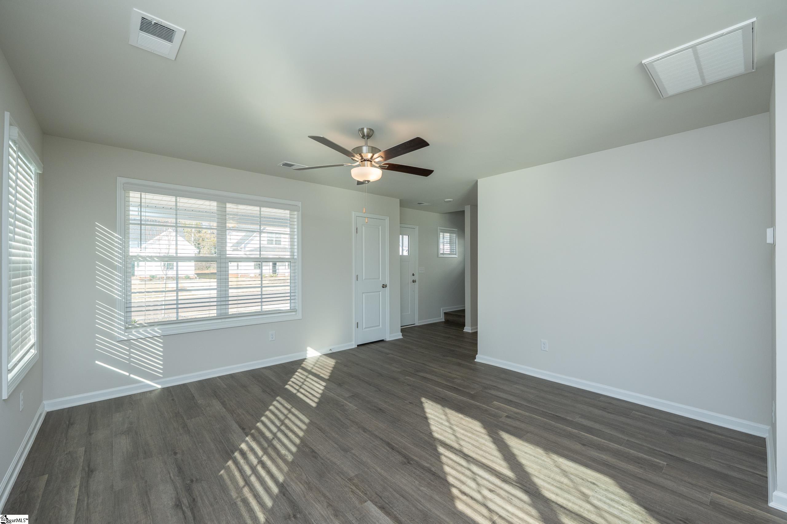 11 Thorndike Way Property Photo 3
