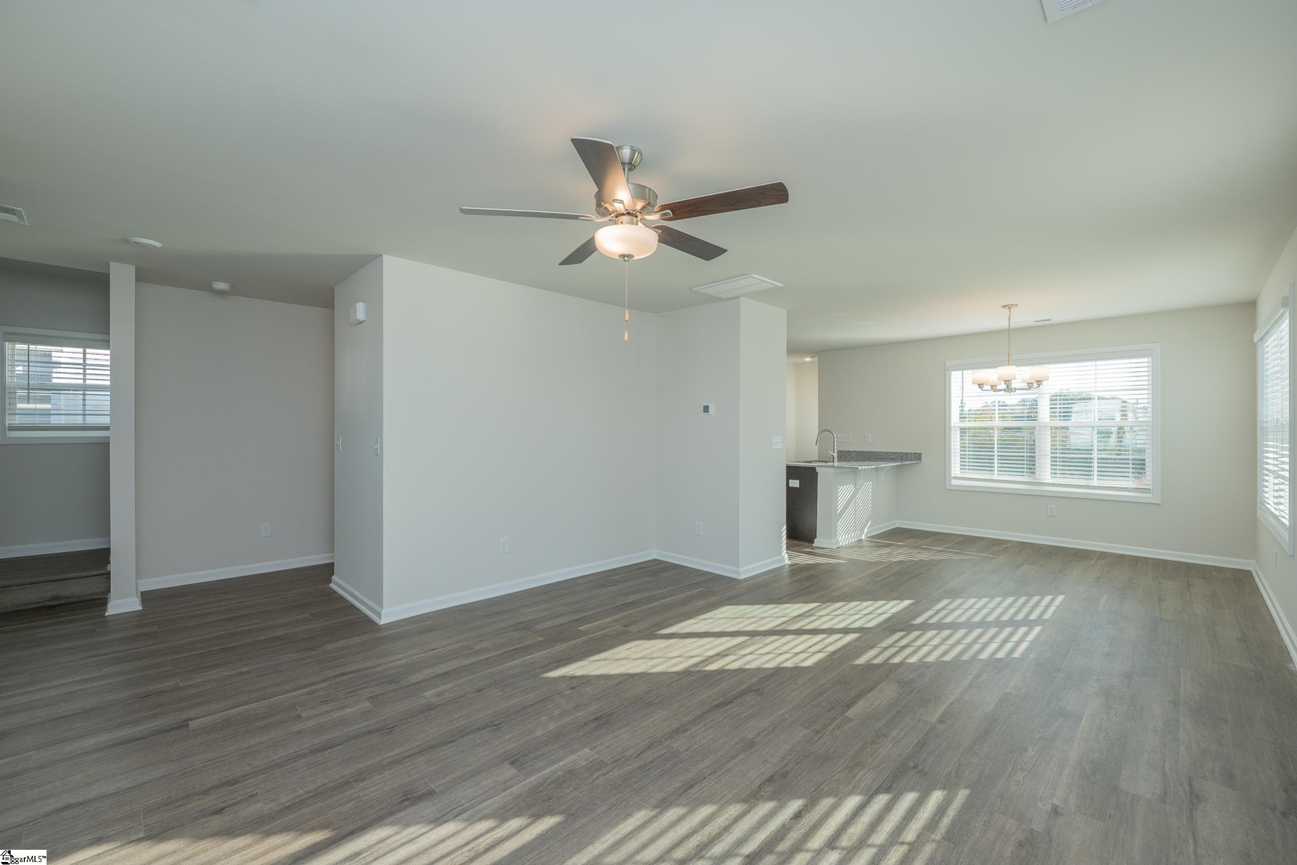 11 Thorndike Way Property Photo 6