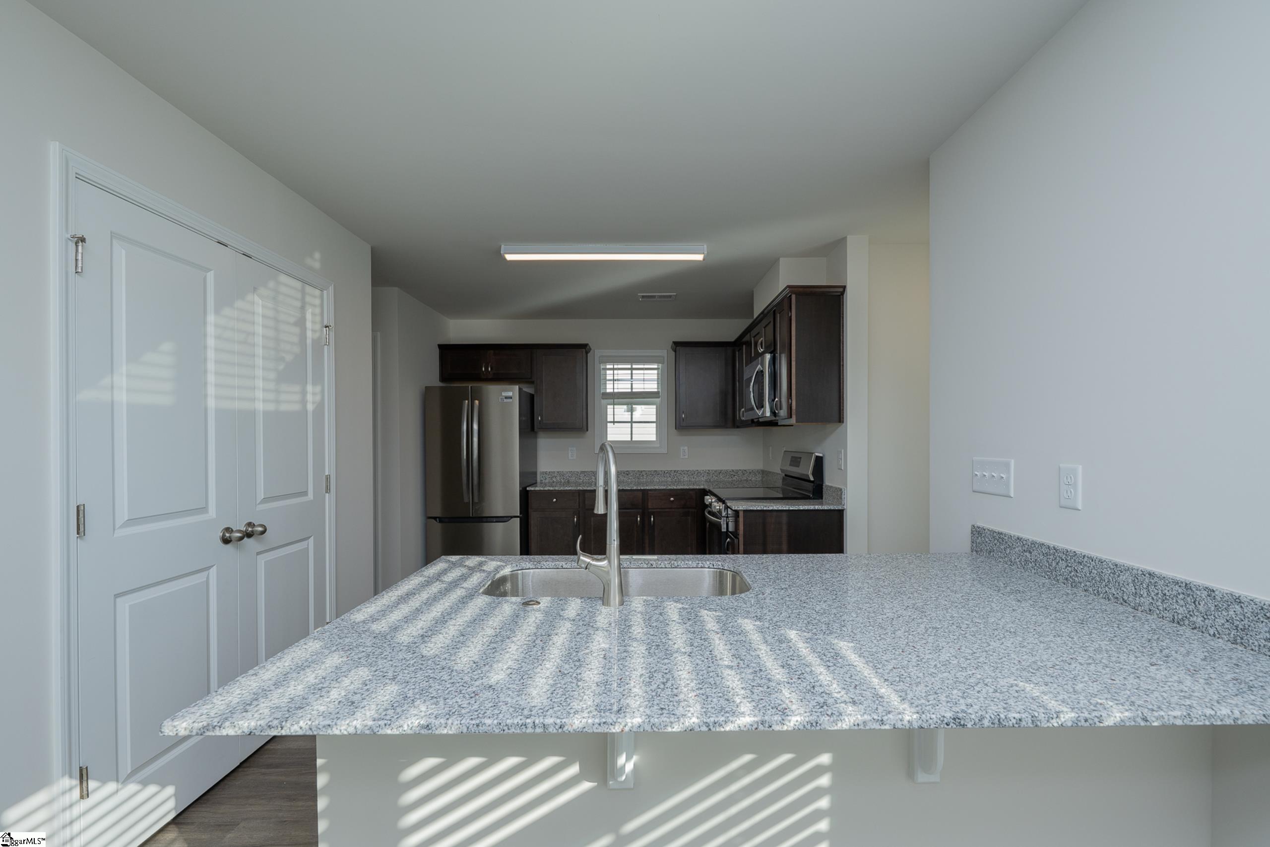 11 Thorndike Way Property Photo 10