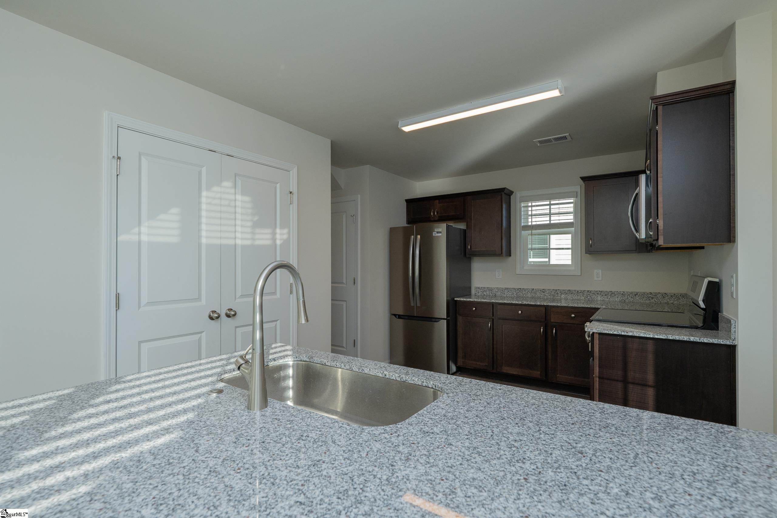 11 Thorndike Way Property Photo 11