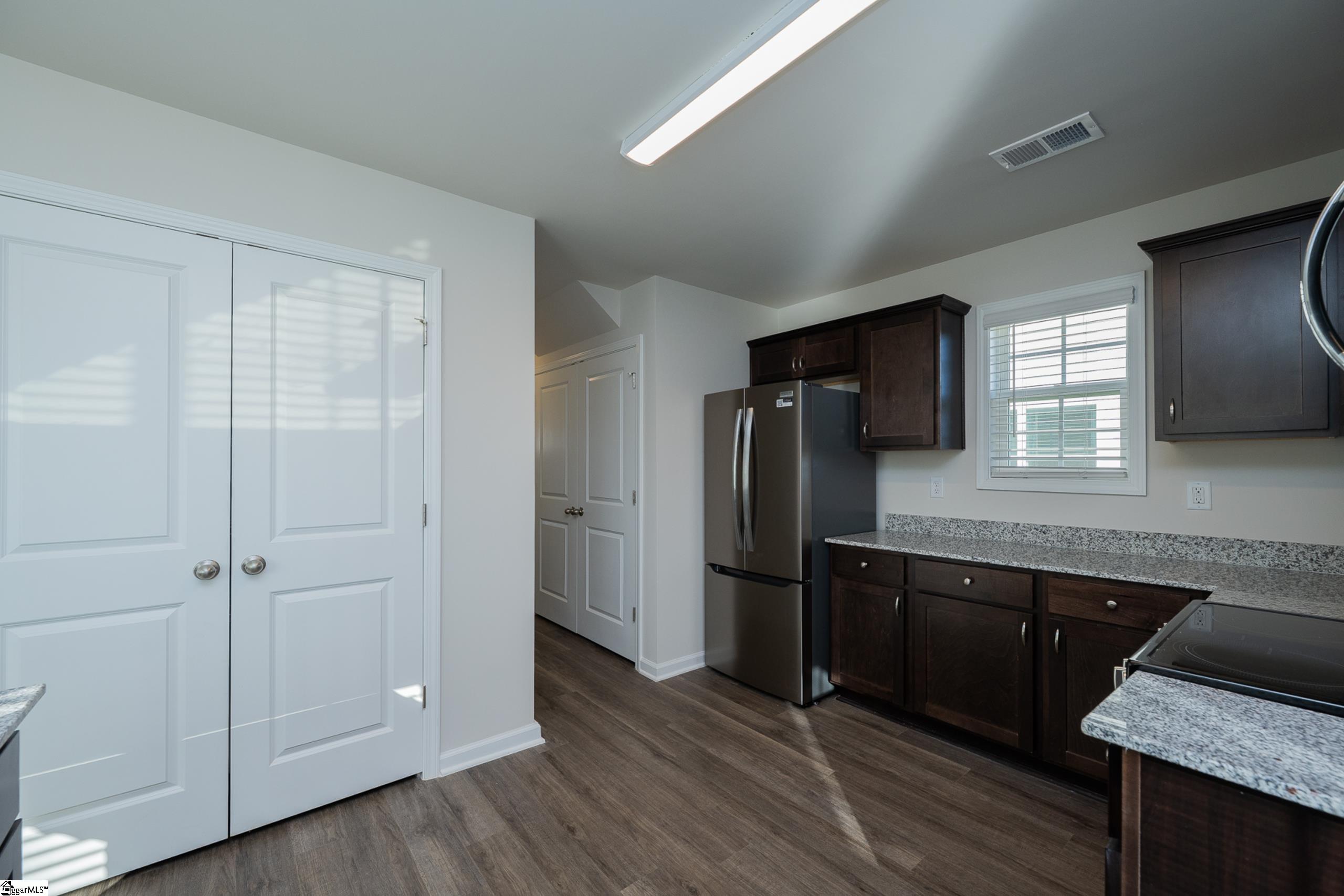 11 Thorndike Way Property Photo 13