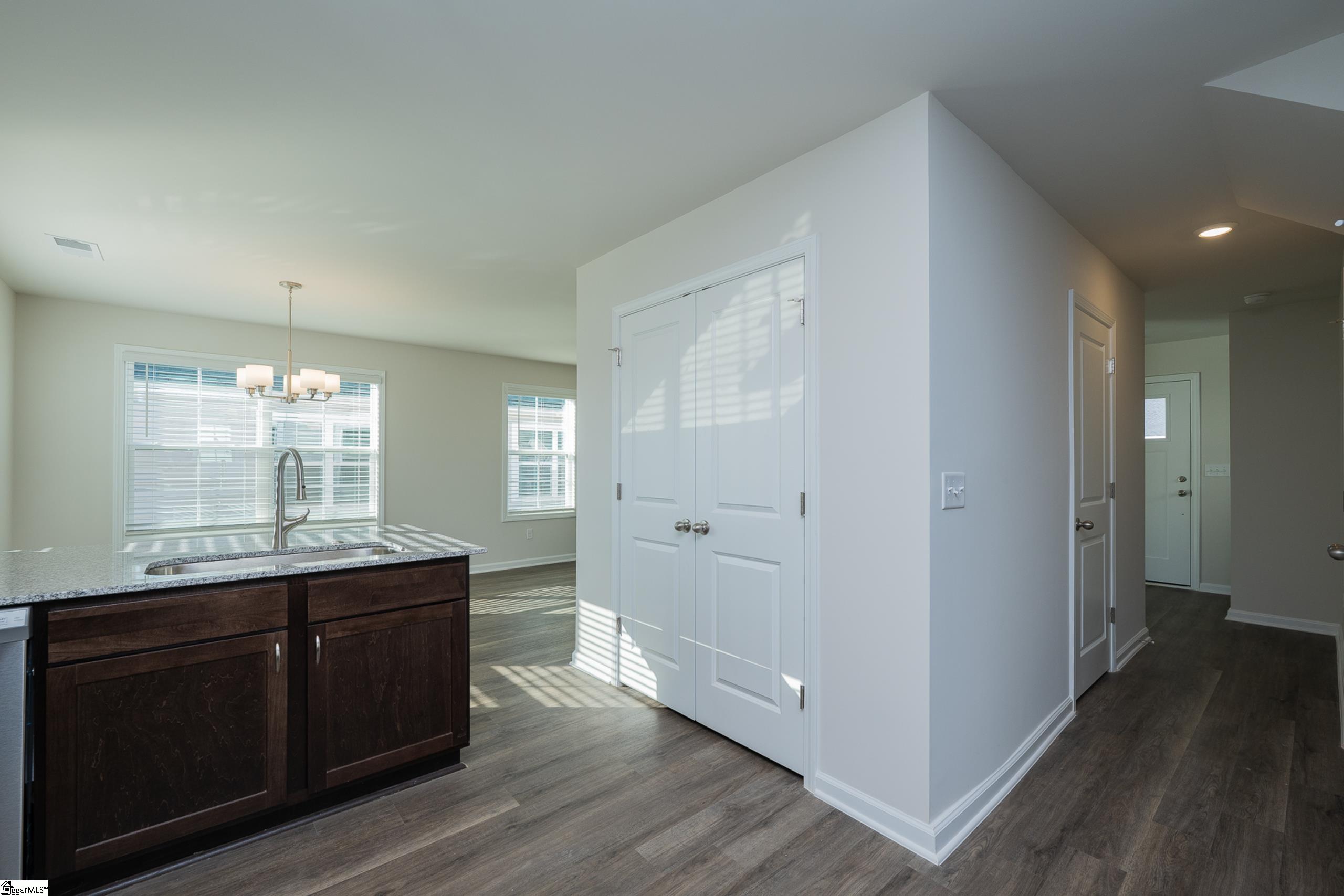11 Thorndike Way Property Photo 14