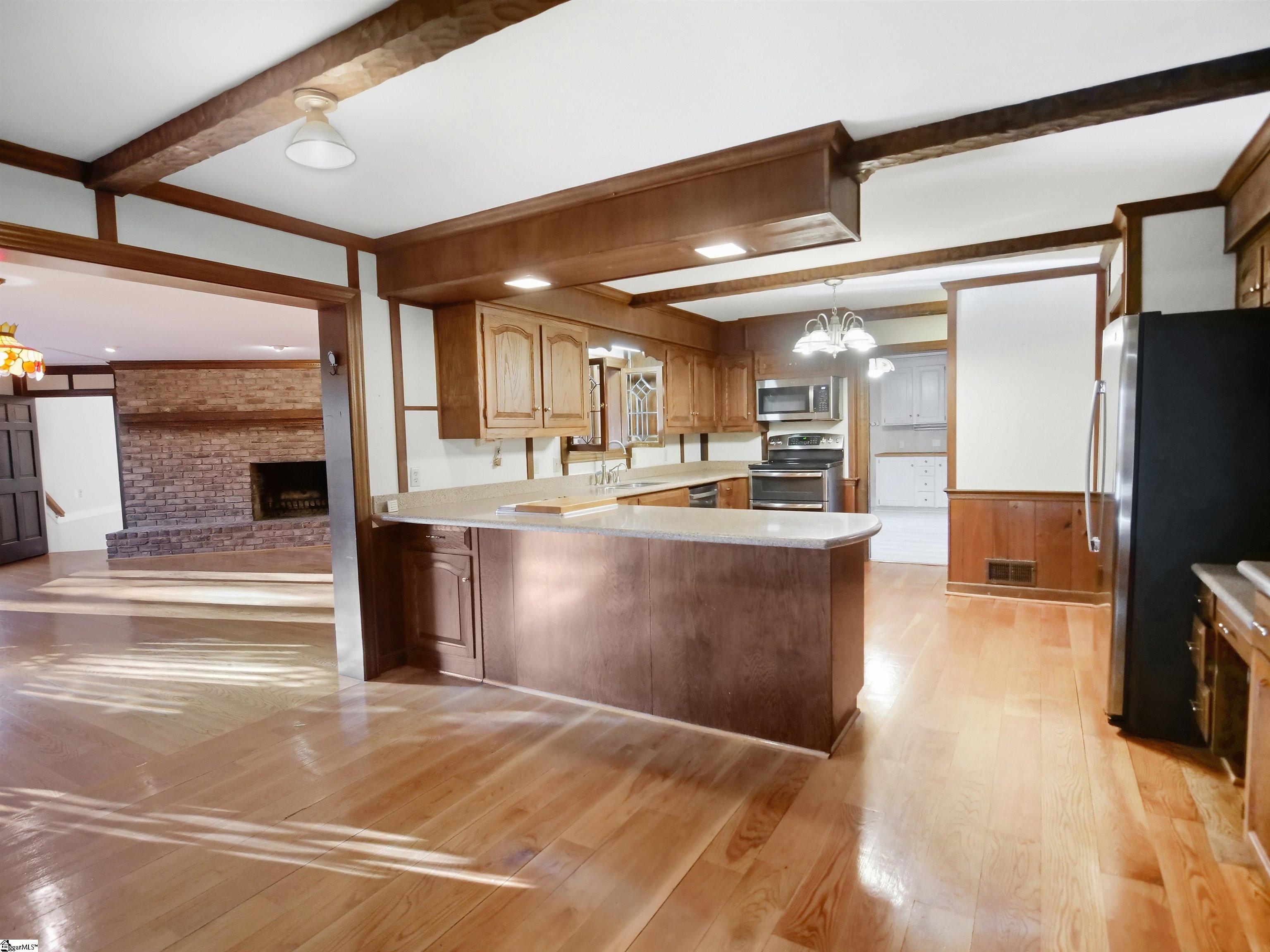 100 Kirkwood Place Property Photo 11