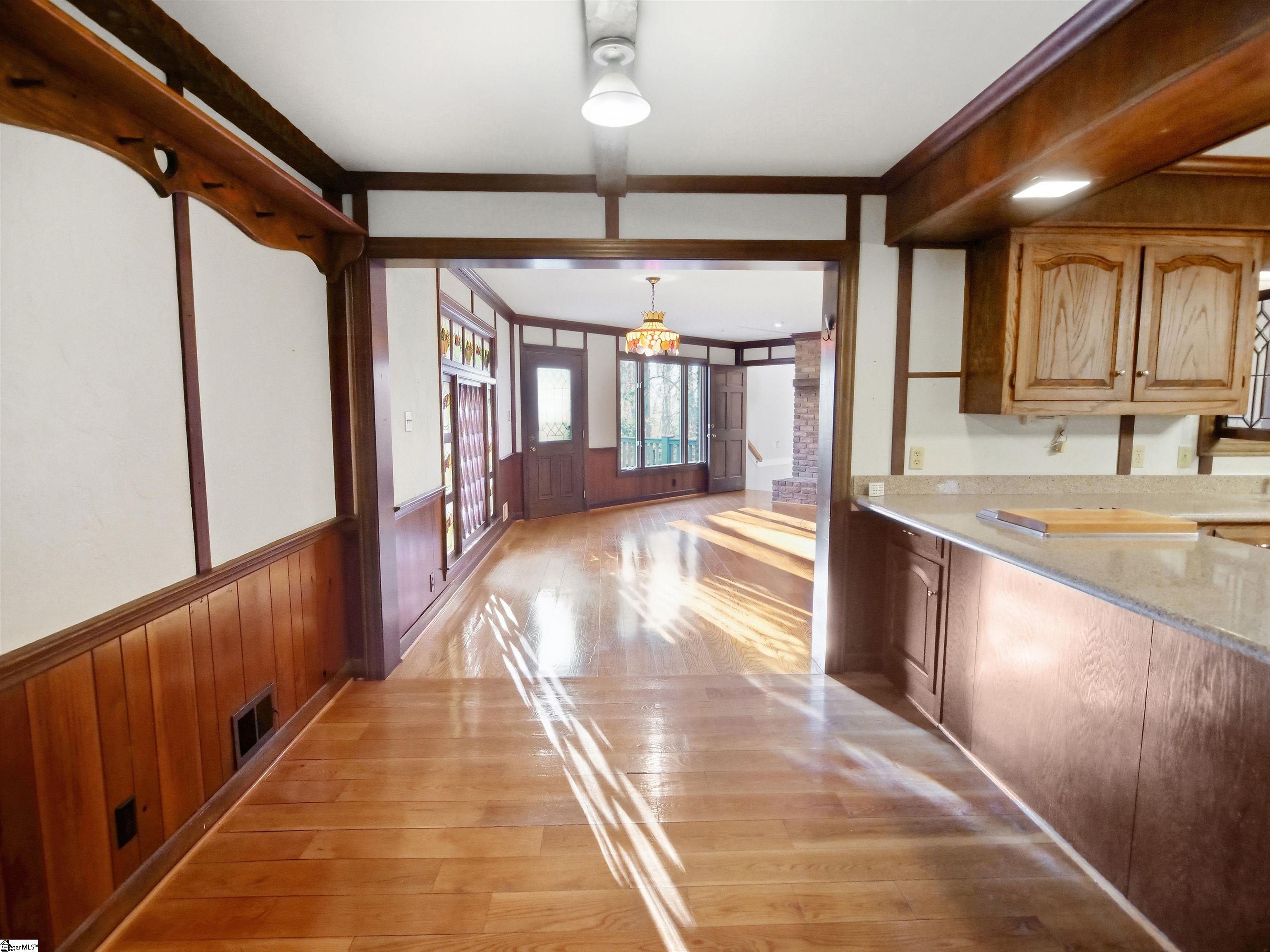 100 Kirkwood Place Property Photo 12