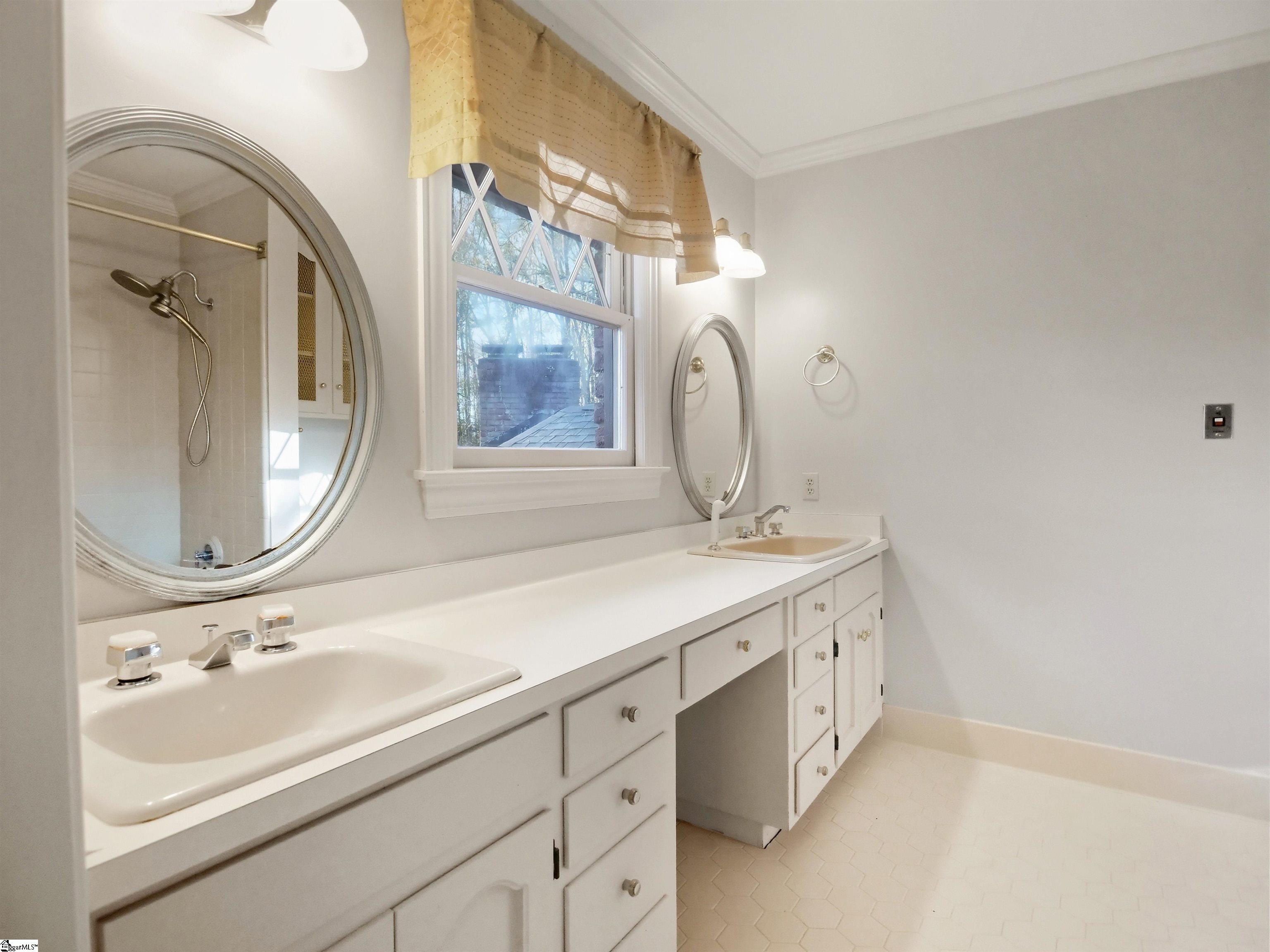 100 Kirkwood Place Property Photo 34