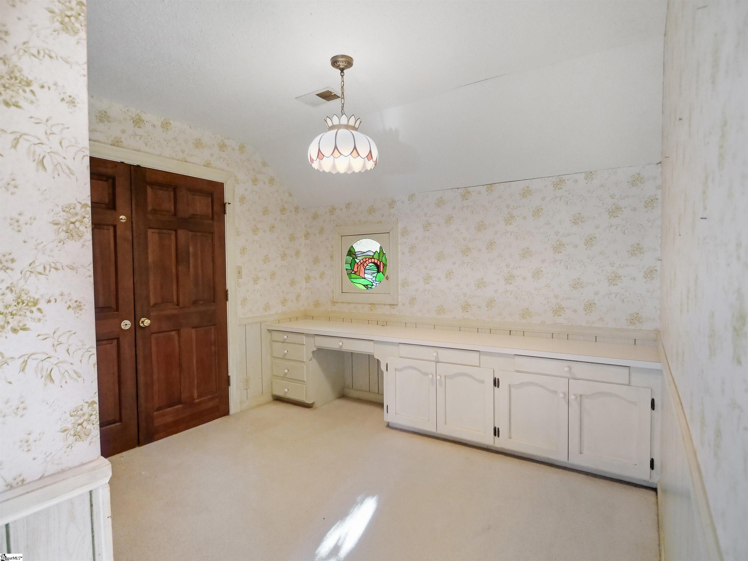 100 Kirkwood Place Property Photo 35
